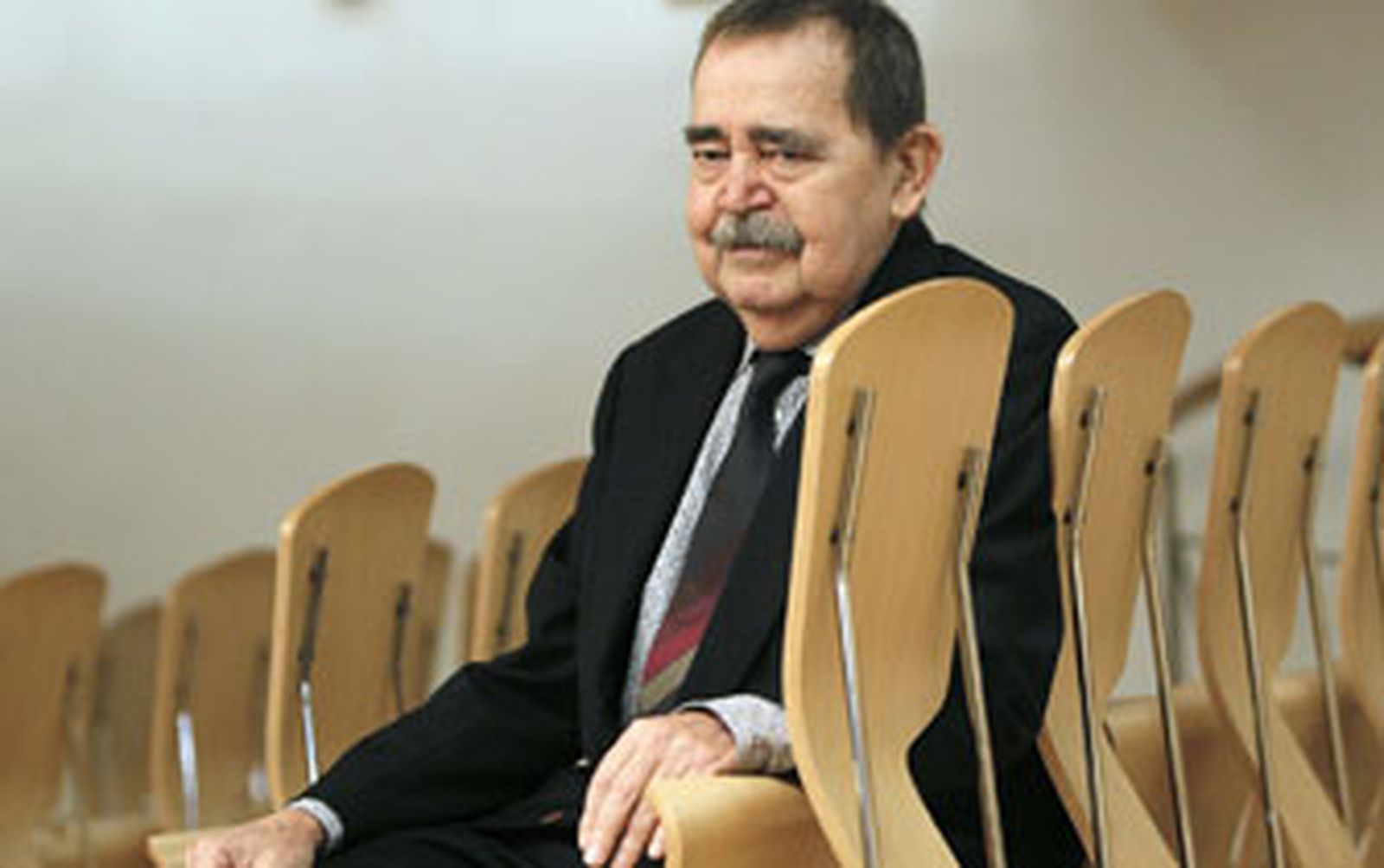 El escritor Eugenio Trías se alza con el Premio de Ensayo Caballero Bonald