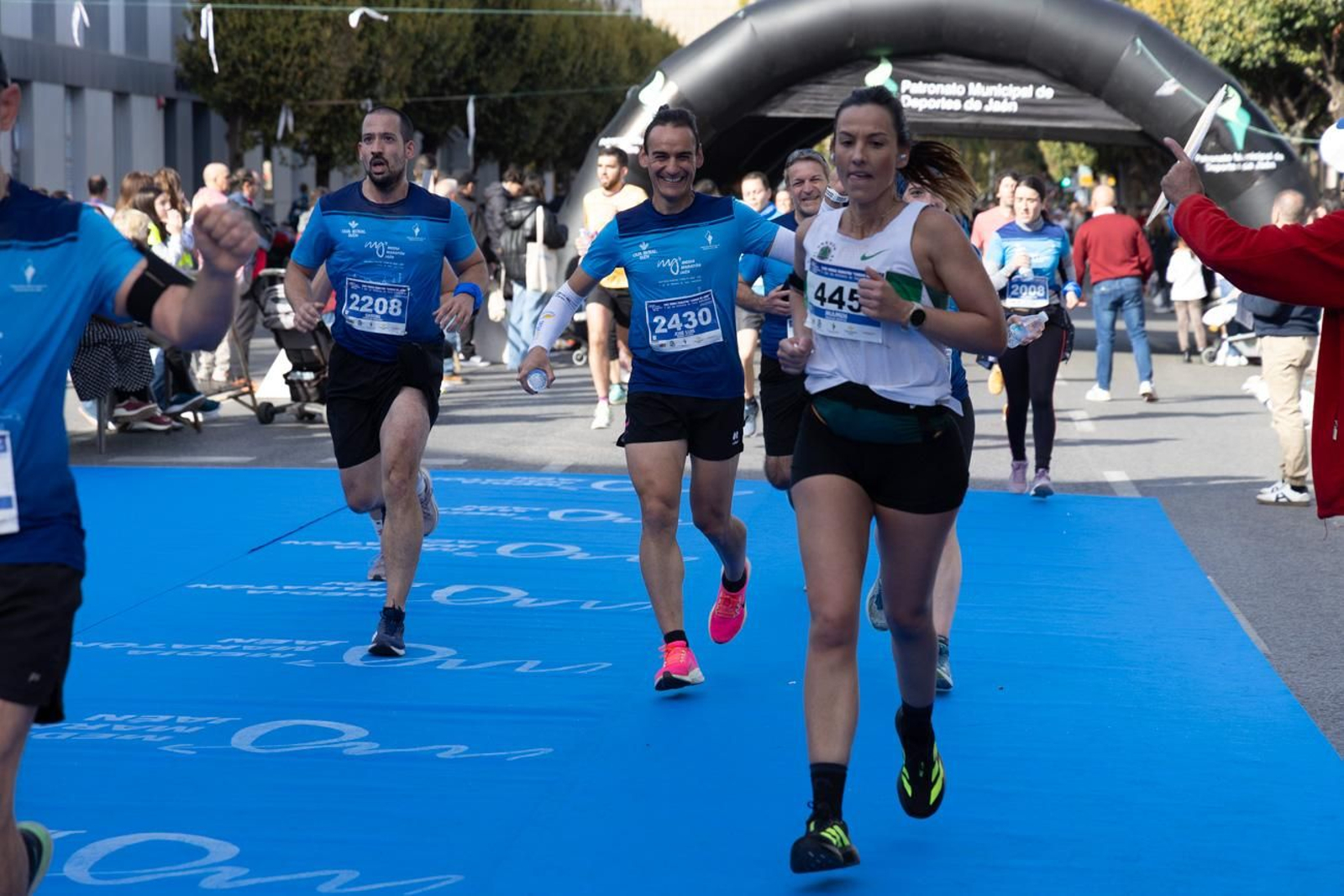 En imágenes: multitudinaria e histórica XXIX Media Maratón 'Ciudad de Jaén' y 10k en memoria de Paco Manzaneda