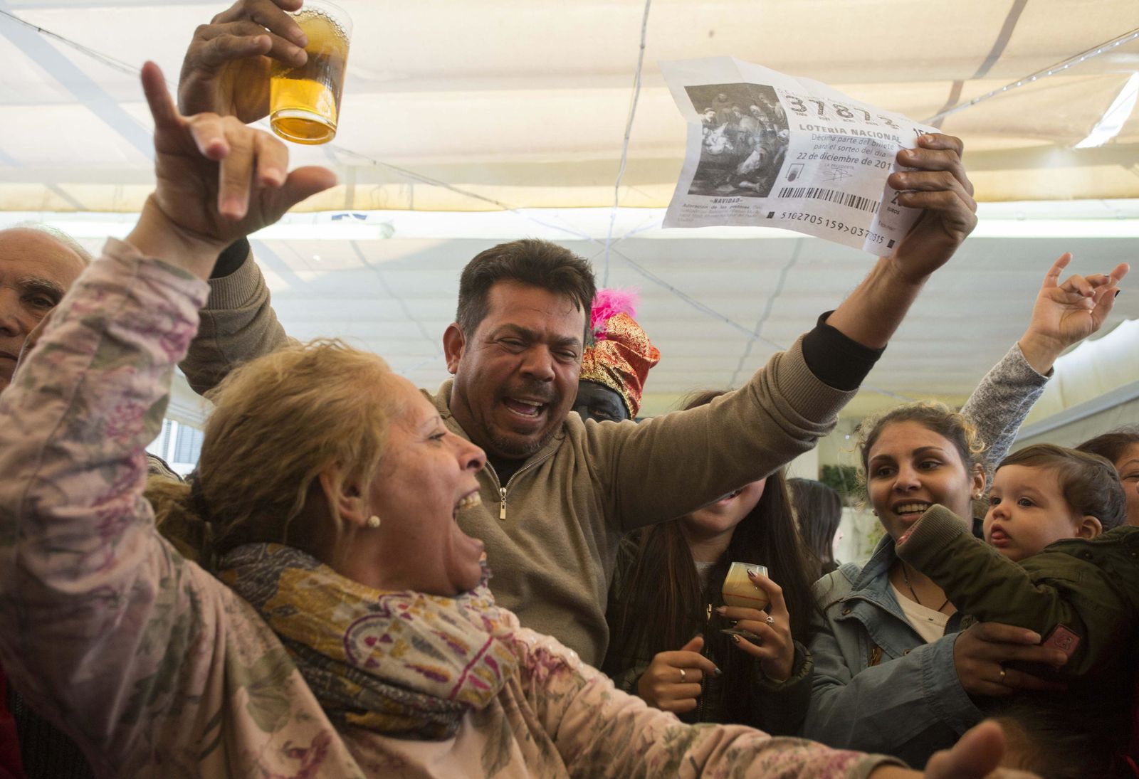 Lebrija celebra su suerte en  la Lotería de Navidad