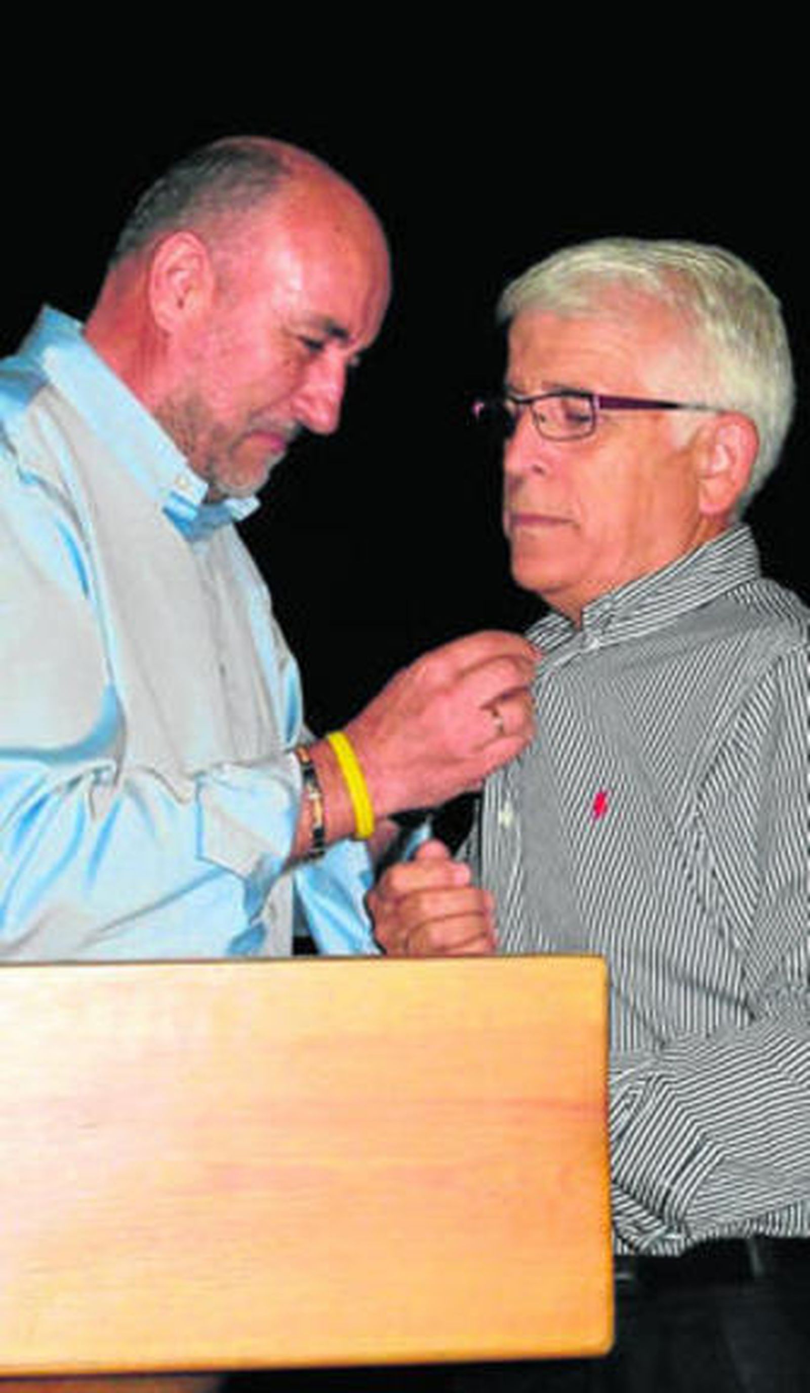 Un recuerdo de la presentación y homenaje por el trabajo realizado.