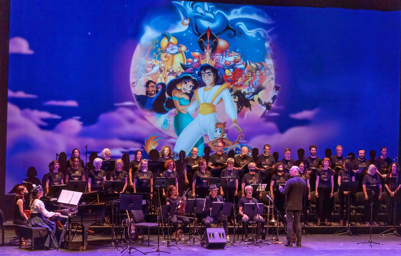 La Coral Ciudad de Almería durante el concierto con temas Disney ofrecido en el Maestro Padilla.