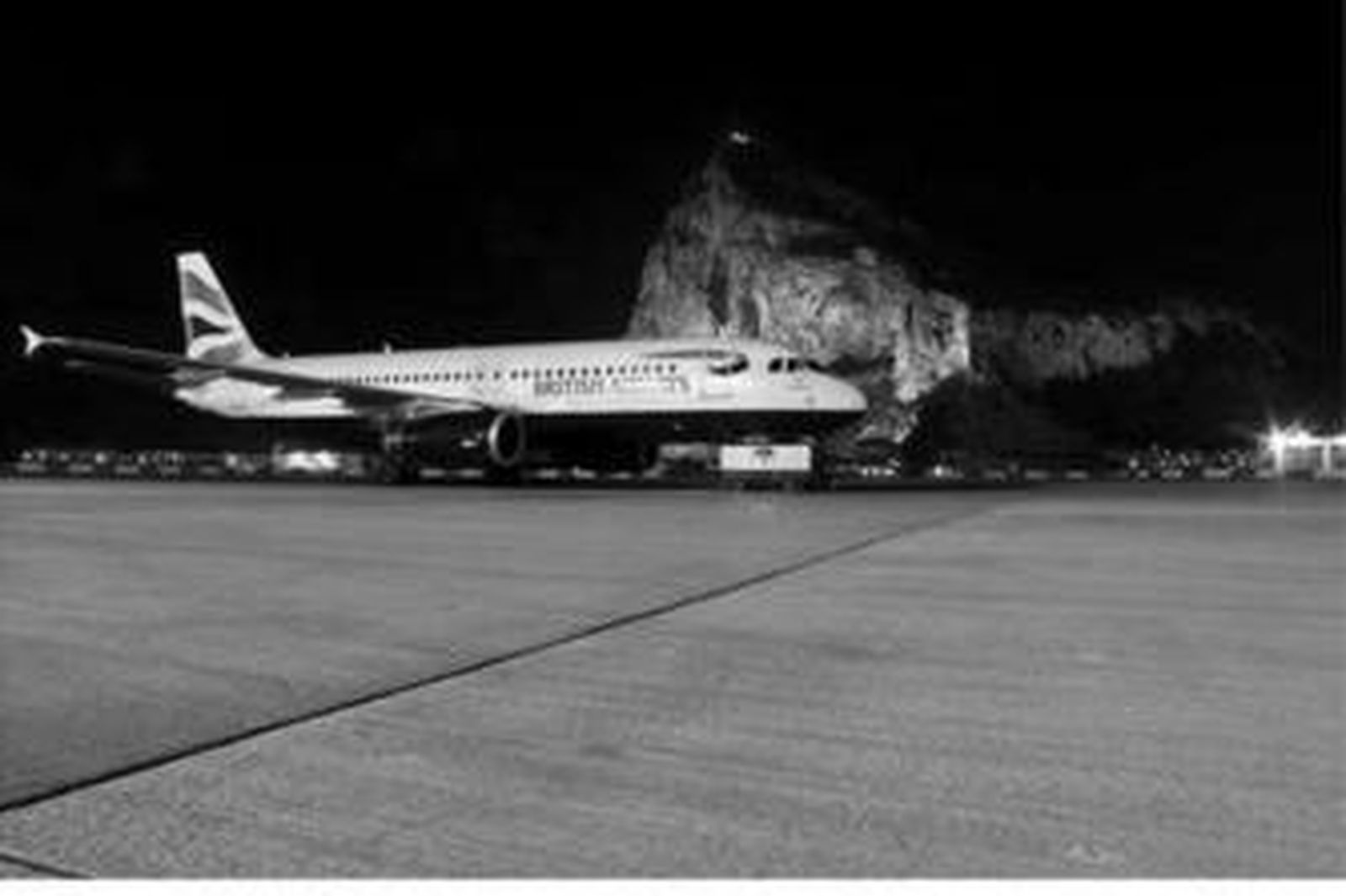 Un avión de las British Airways, en el aeropuerto de Gibraltar.