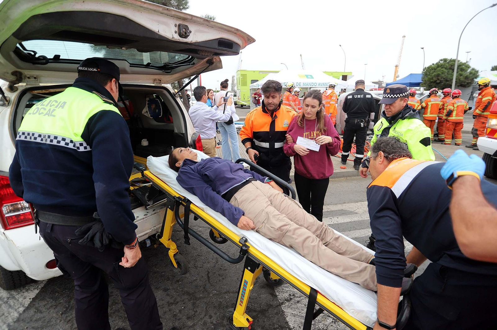 Simulacro de accidente en el Puerto de Huelva dentro del ejercicio regional RespuestA22, en imágenes