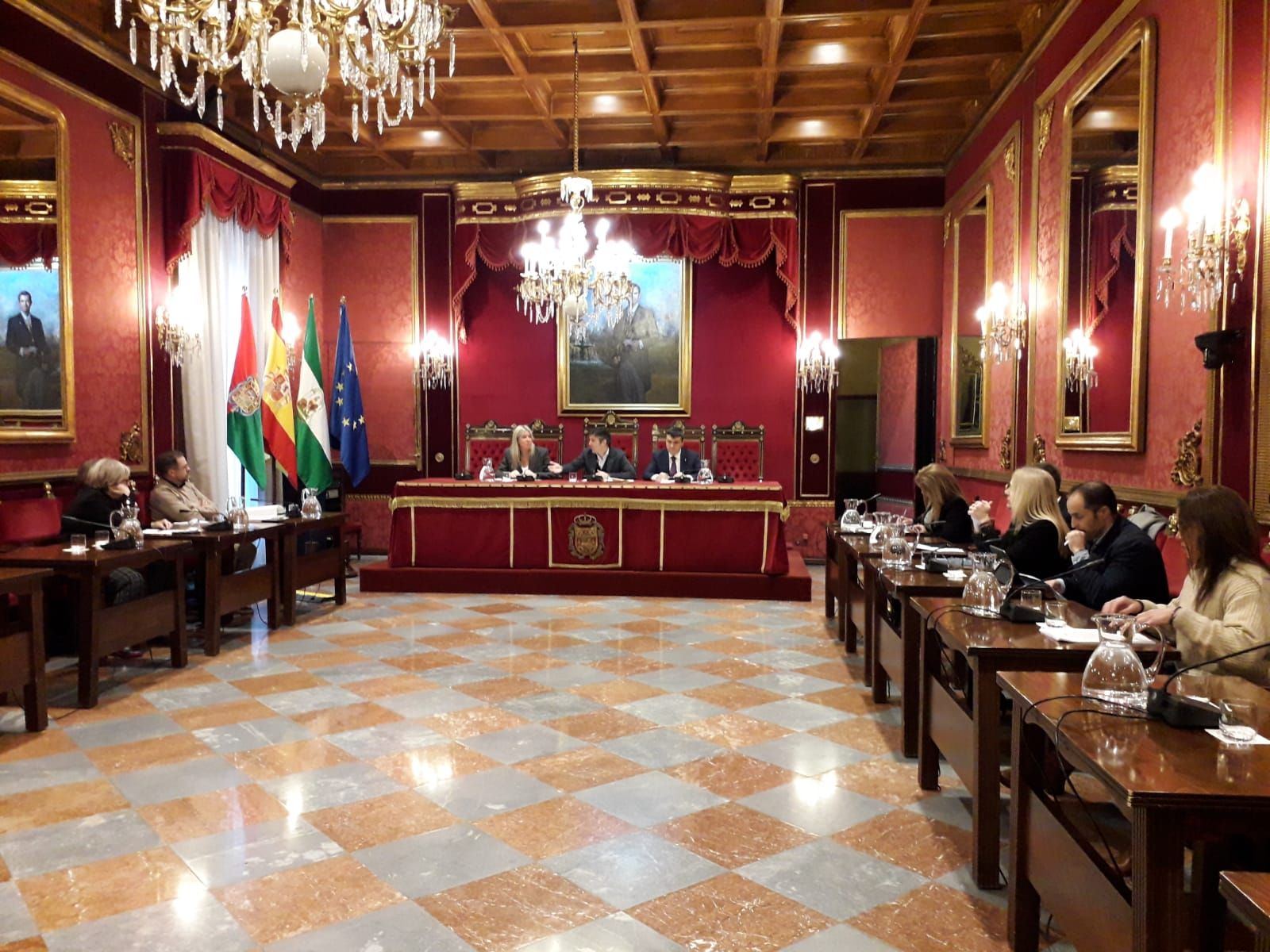 Comisión municipal de Cultura y Presidencia este lunes.