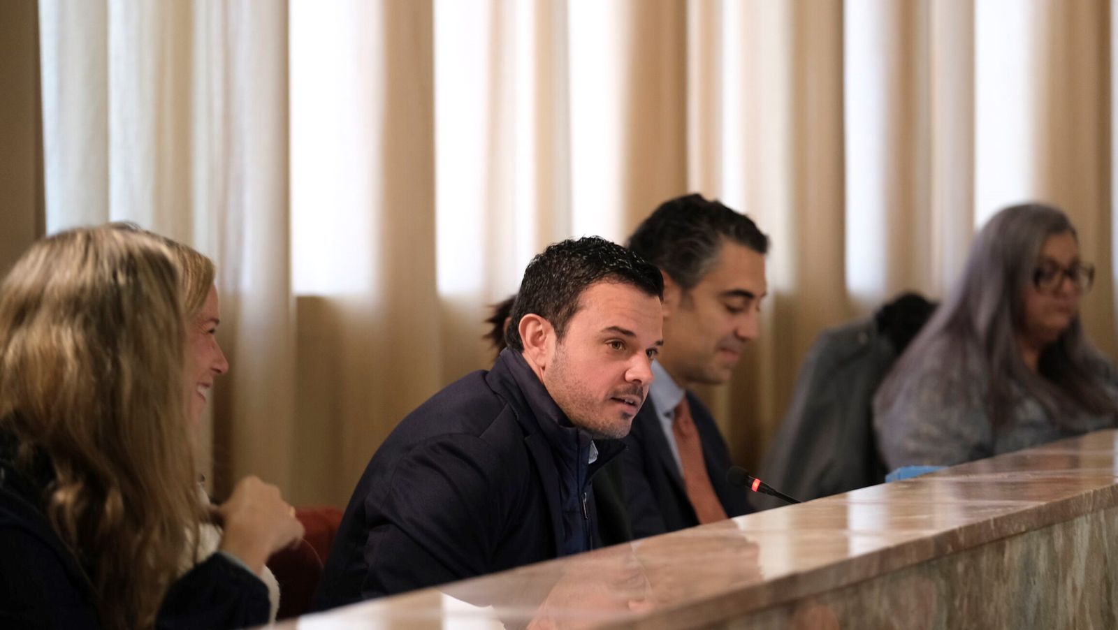 Óscar Bleda, en el Salón de Plenos.