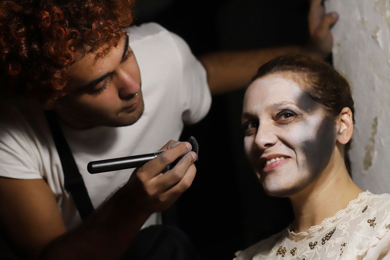 La Escuela de Arte celebra Halloween con una terrorífica sesión de fotos