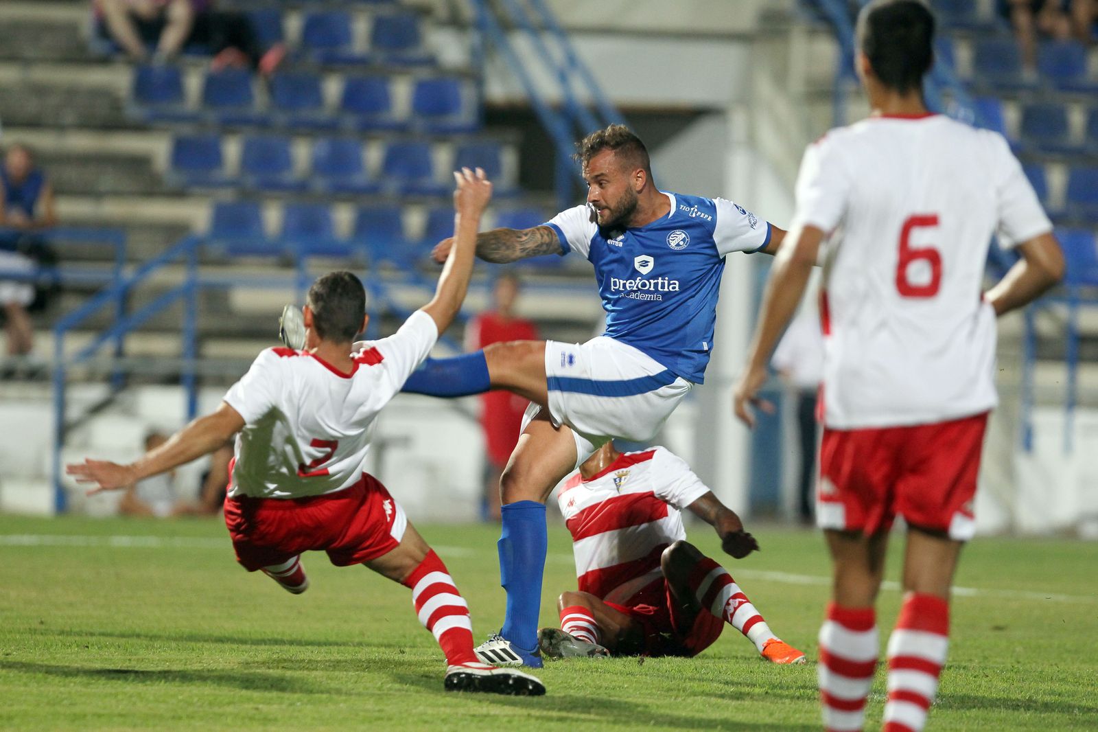 Imágenes del trofeo de la Vendimia entre el Xerez DFC y San Fernando