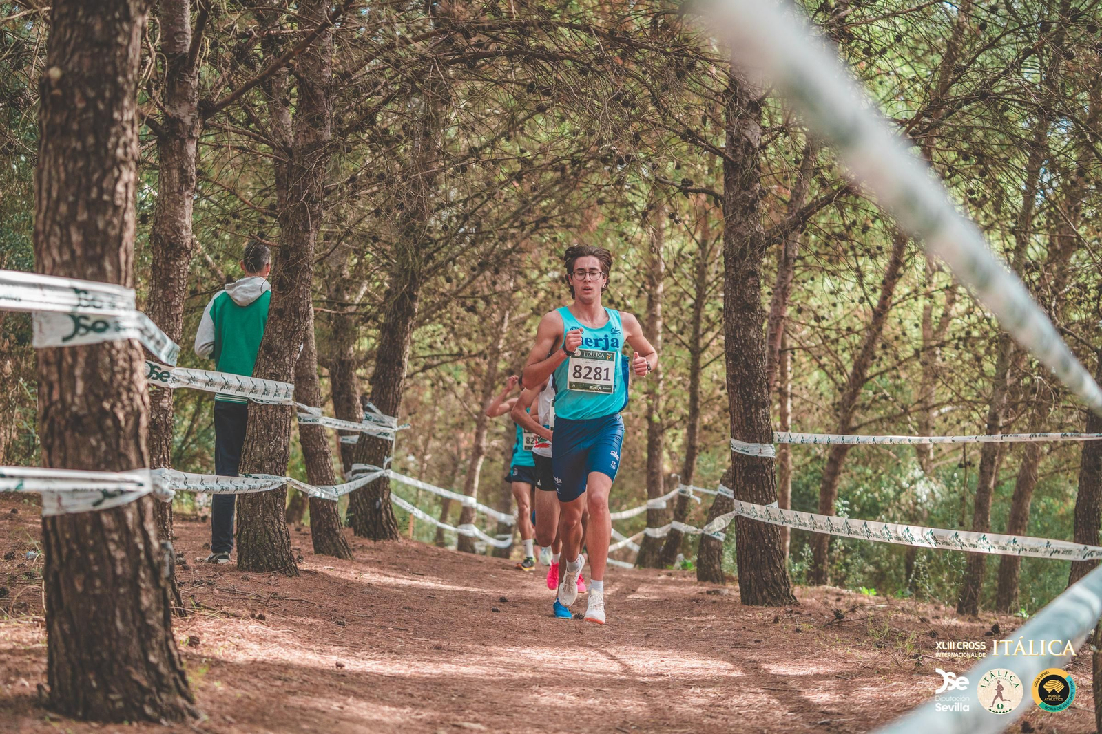 Búscate en las fotos del Cross de Itálica 2025 | 4