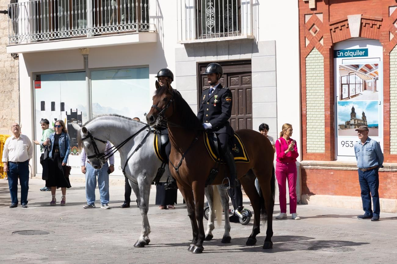 Acto por el día de la Policía Nacional, con motivo de la festividad los Santos Ángeles Custodios