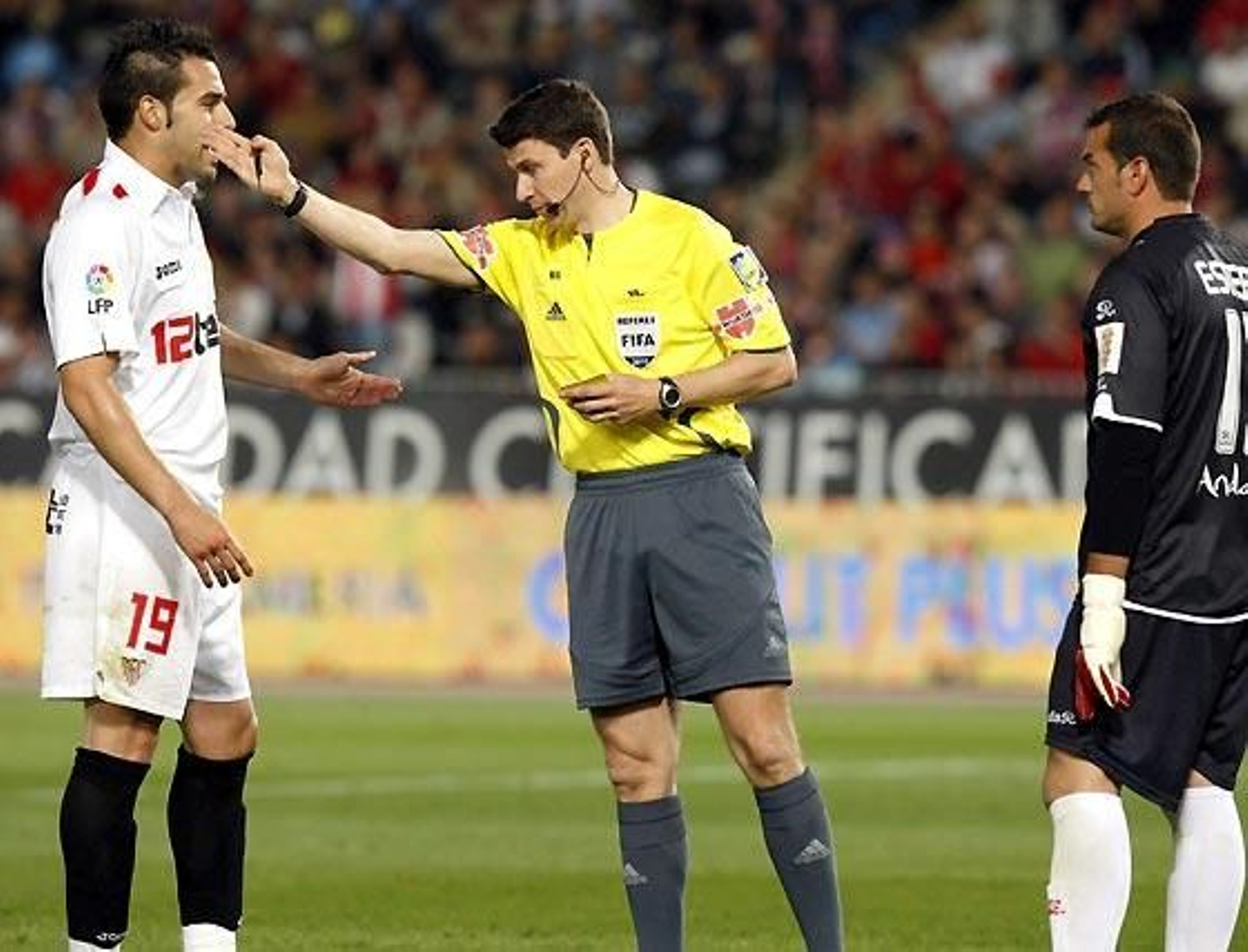 Foto: Jorge Guerrero (AFP Photo) / Carlos Barba (EFE)