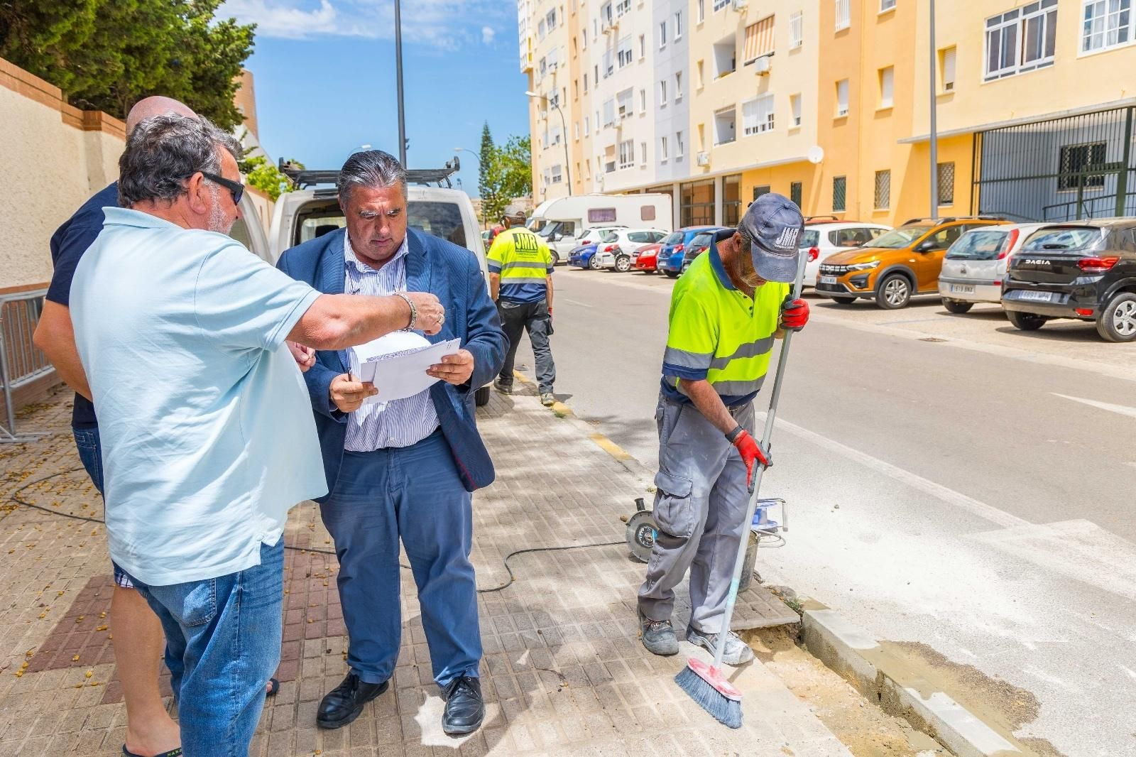 Comienzan las obras de Mejor Acera en la barriada Constitución.