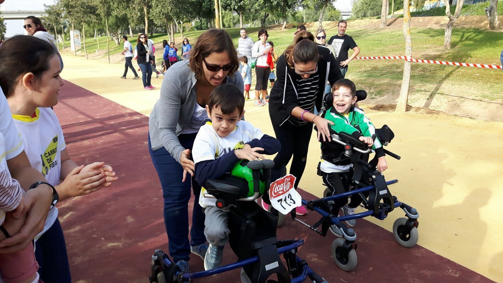 Participantes de la asociación en una de las carreras.