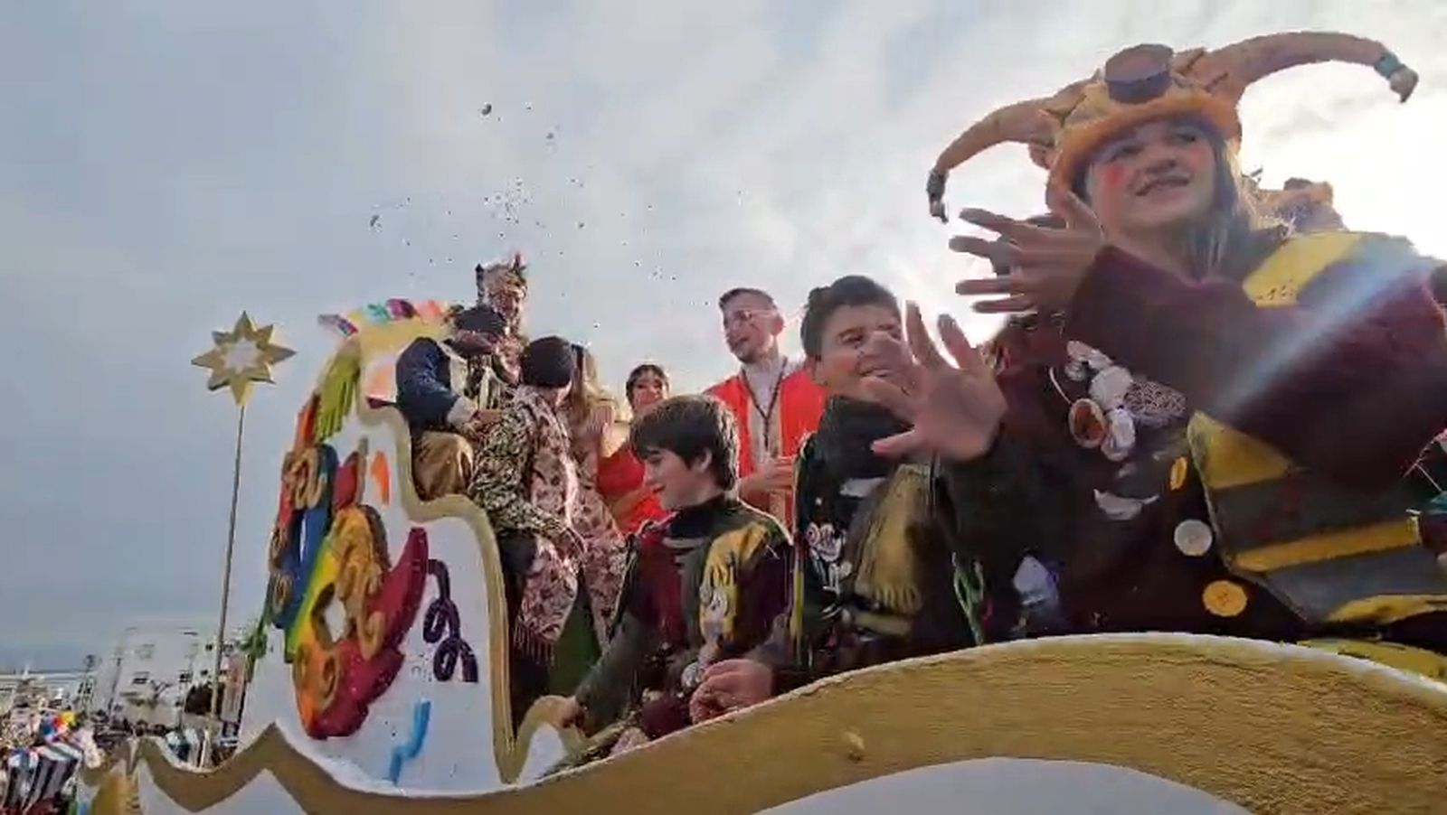 Pasacalles del Carnaval en Tarifa