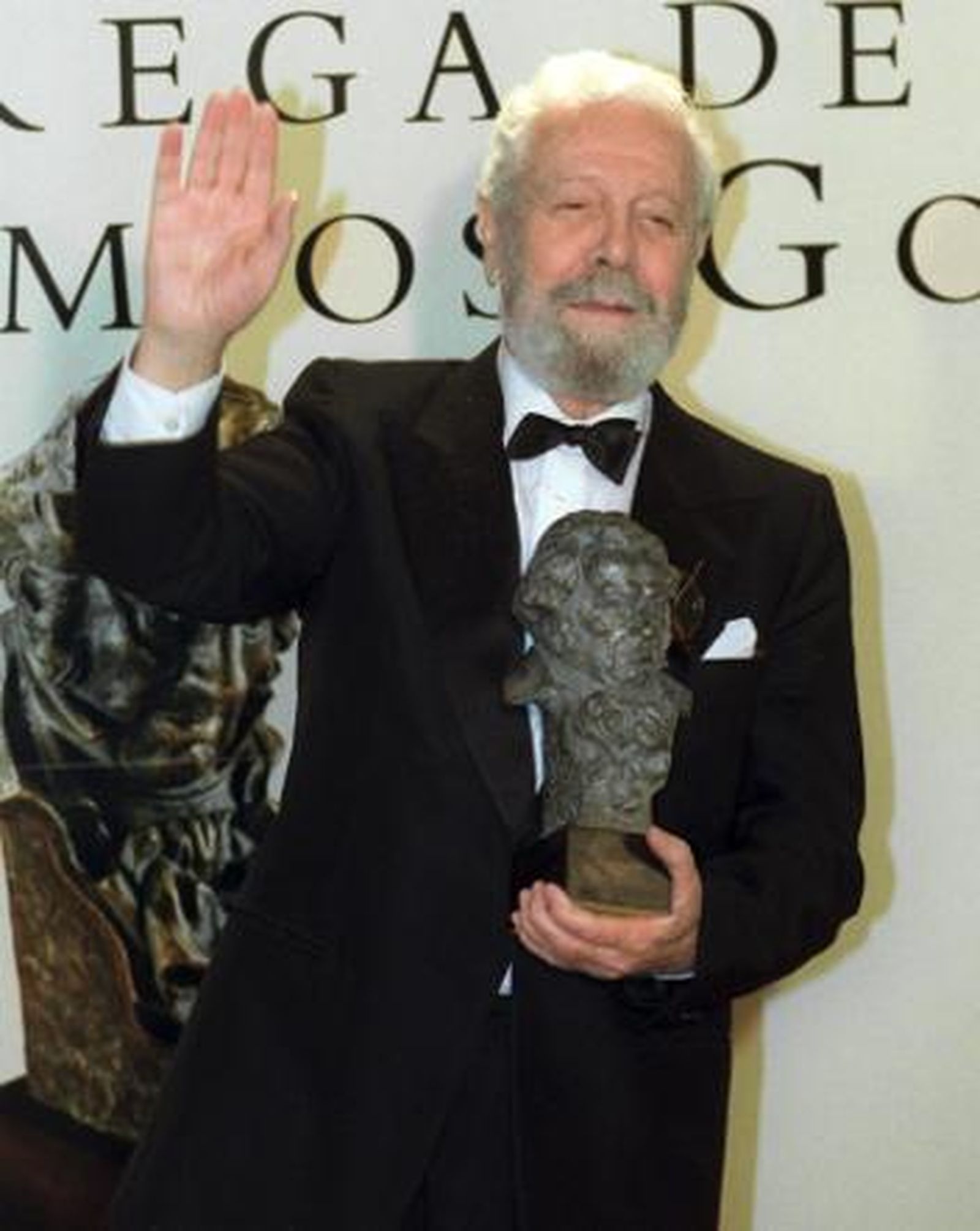 Poeta de la calle y erotómano elevado