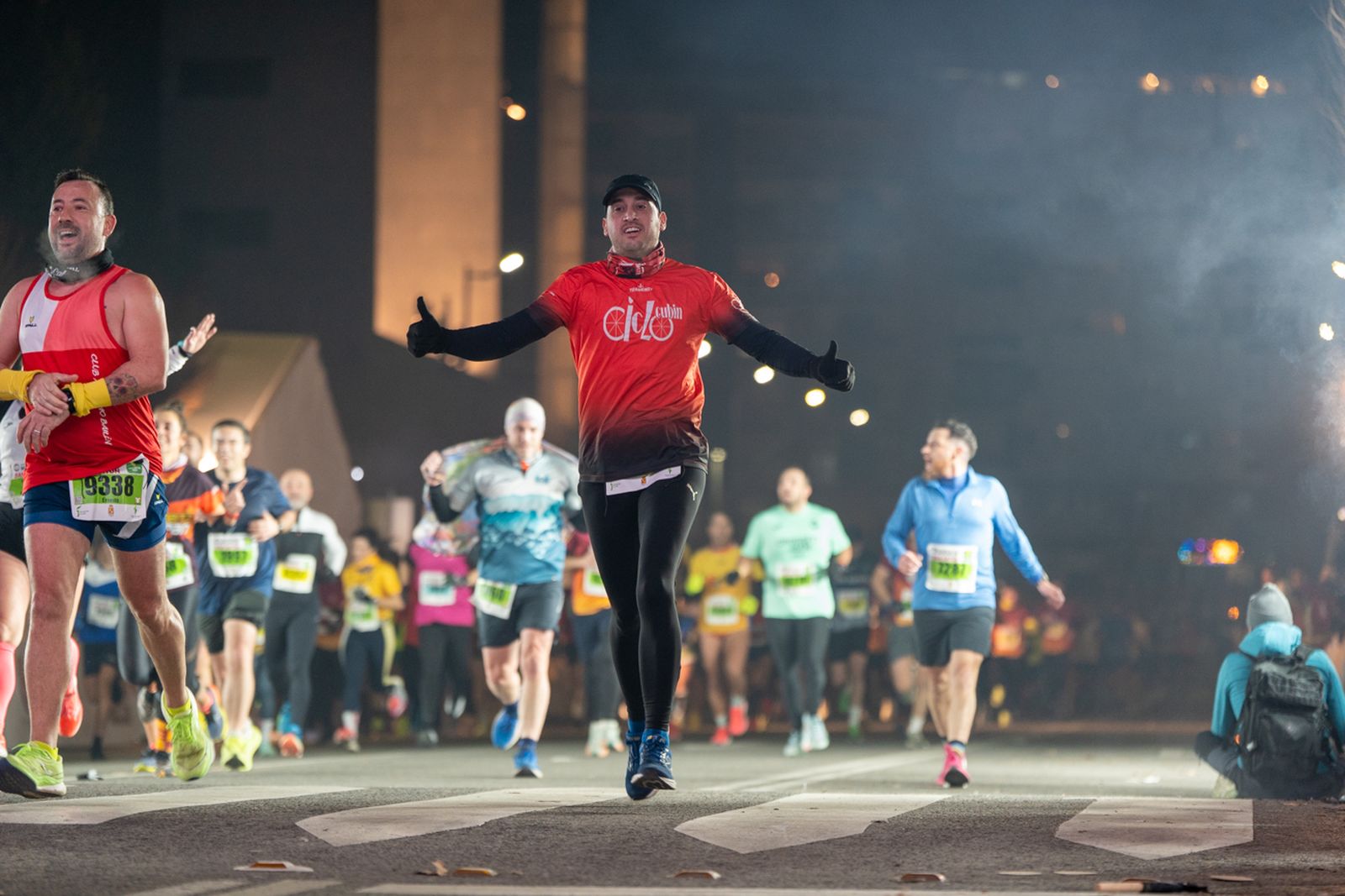 En imágenes: búscate en tu llegada a meta de la Carrera de San Antón 2026 (8)