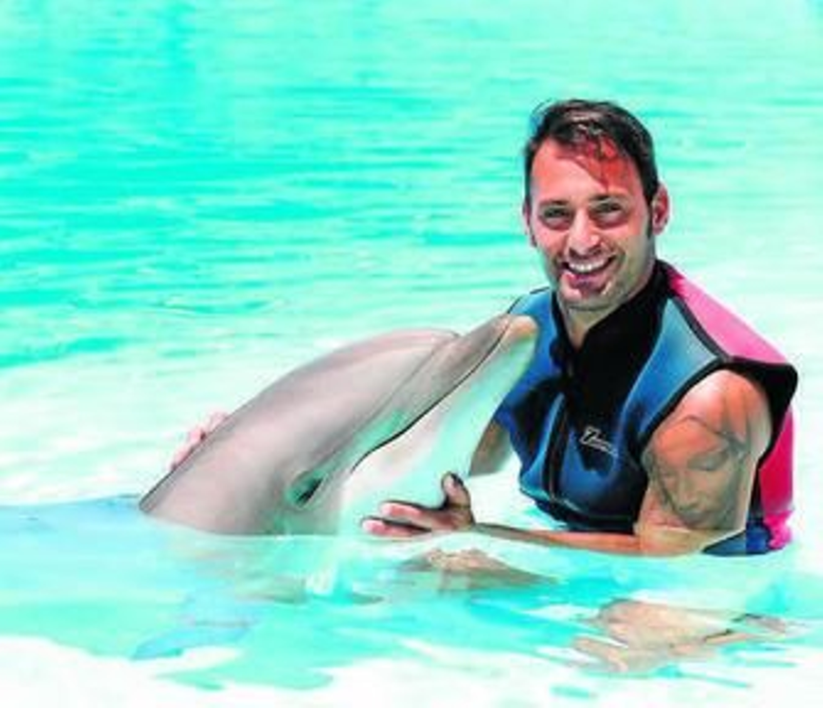 Vuelta al trabajo con los focos en Negredo