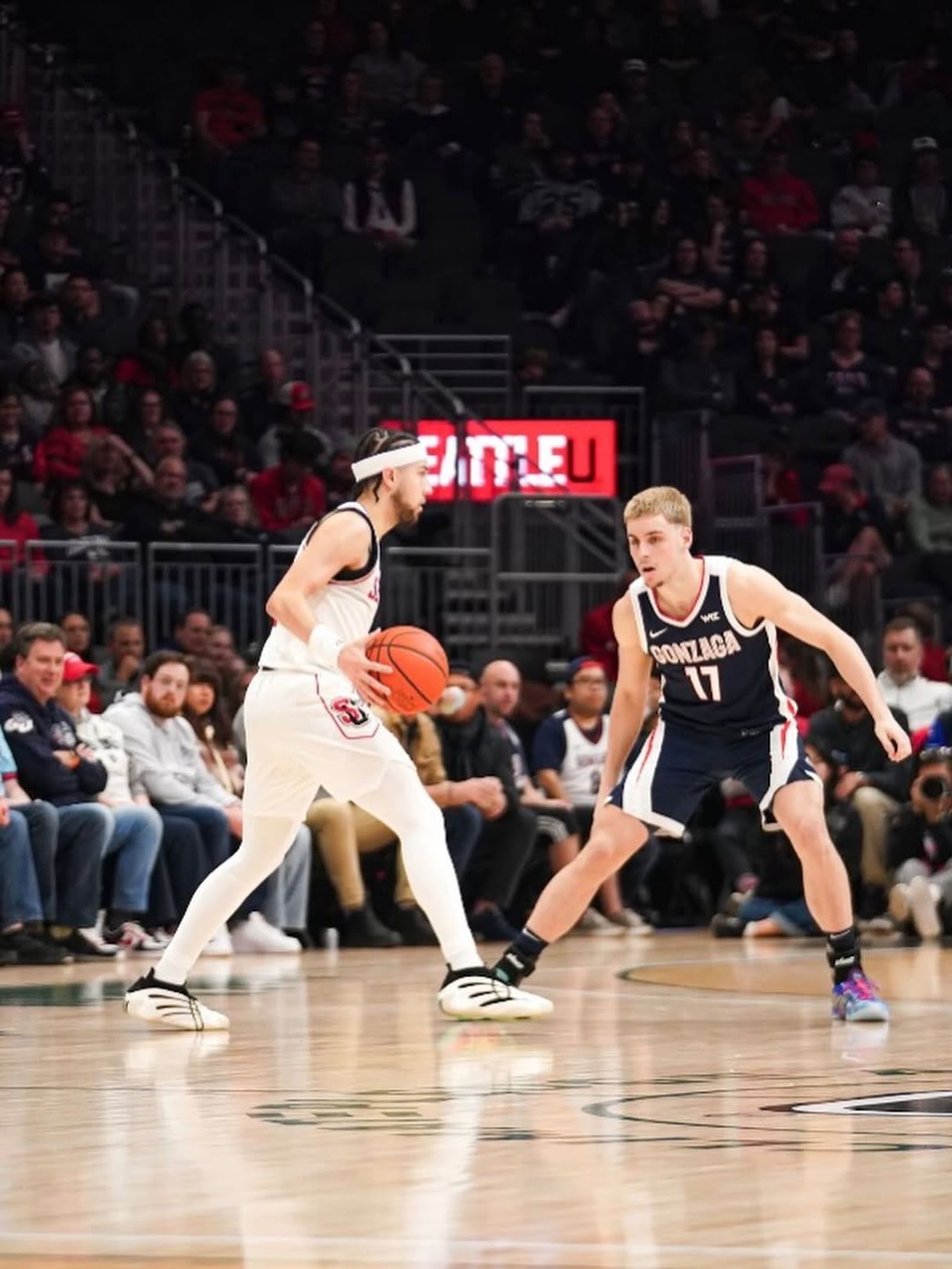 Mario Saint-Supéry bate su récord anotador en la NCAA: 20 puntos