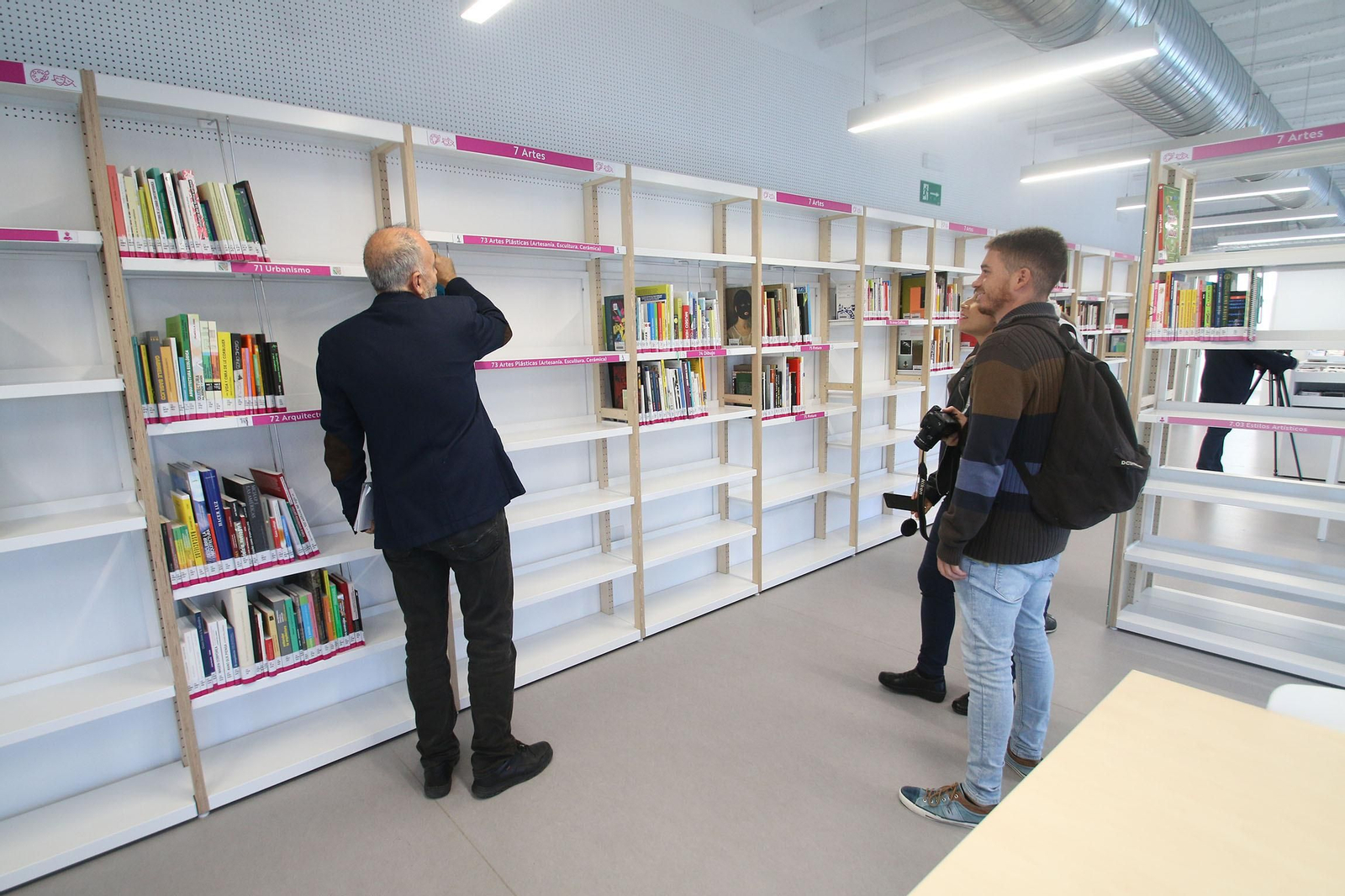 Fotogalería de la Biblioteca Central José María Artero