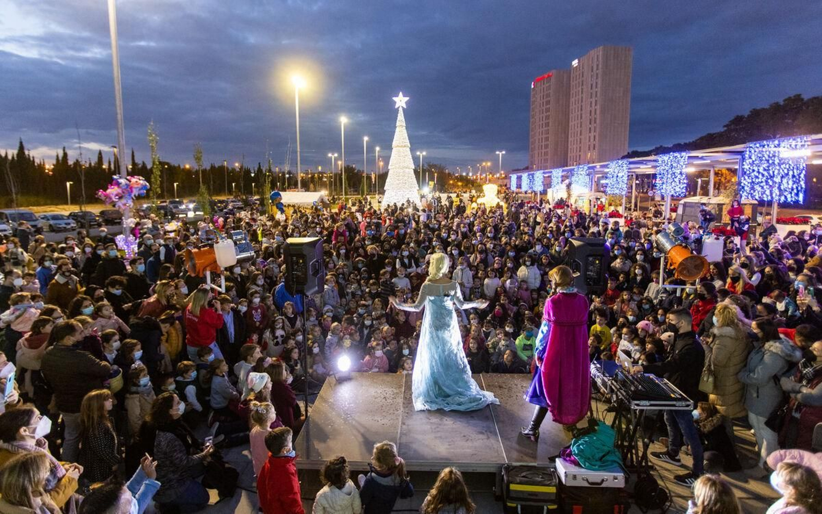 La Casa de Papá Noel, una pista de hielo, belenes y una docena de musicales de Disney, en la Navidad en Mairena del Aljarafe