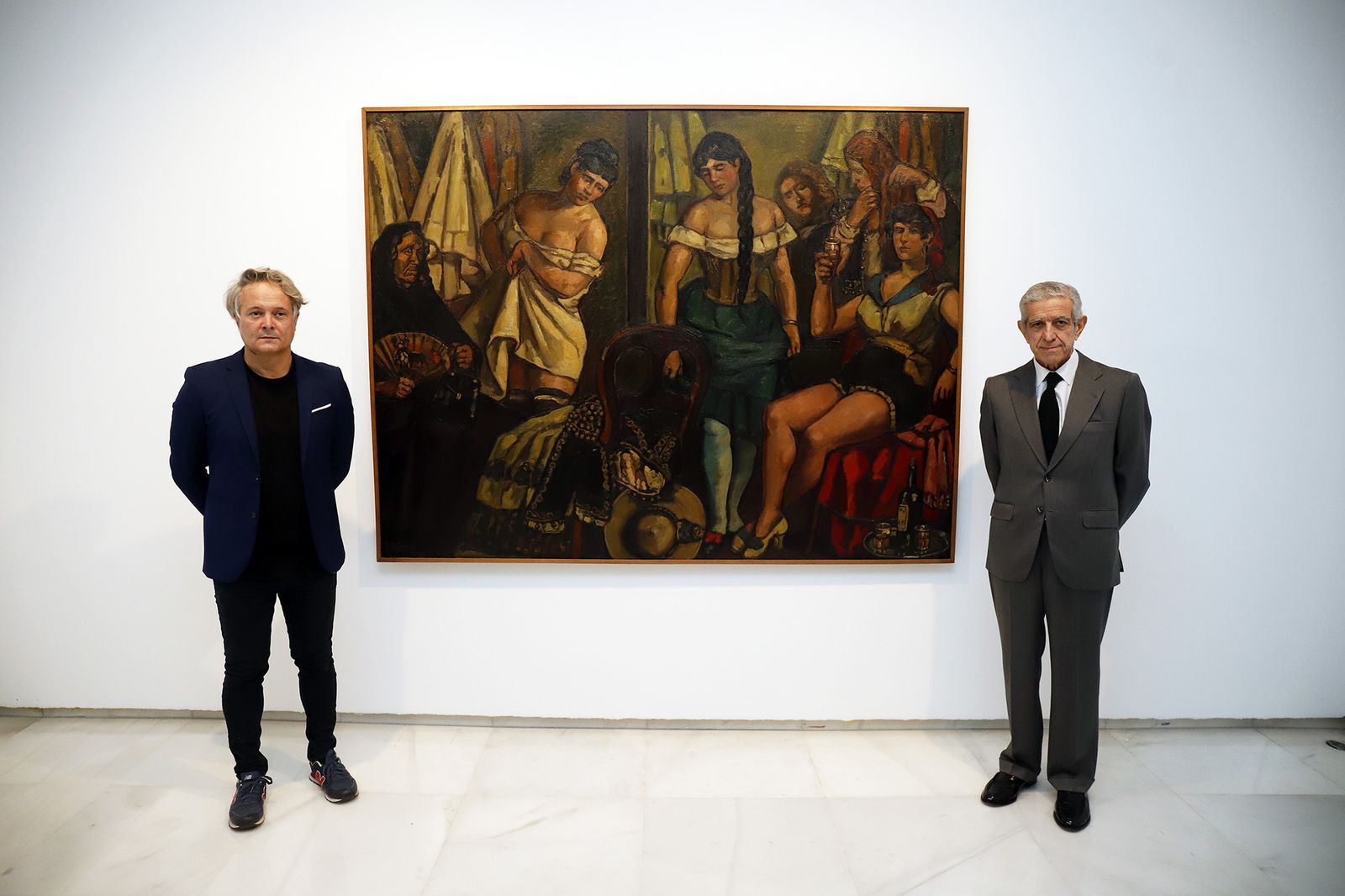 Nacho Ruiz, comisario de la muestra, y Braulio Medel, presidente de la Fundación Unicaja.