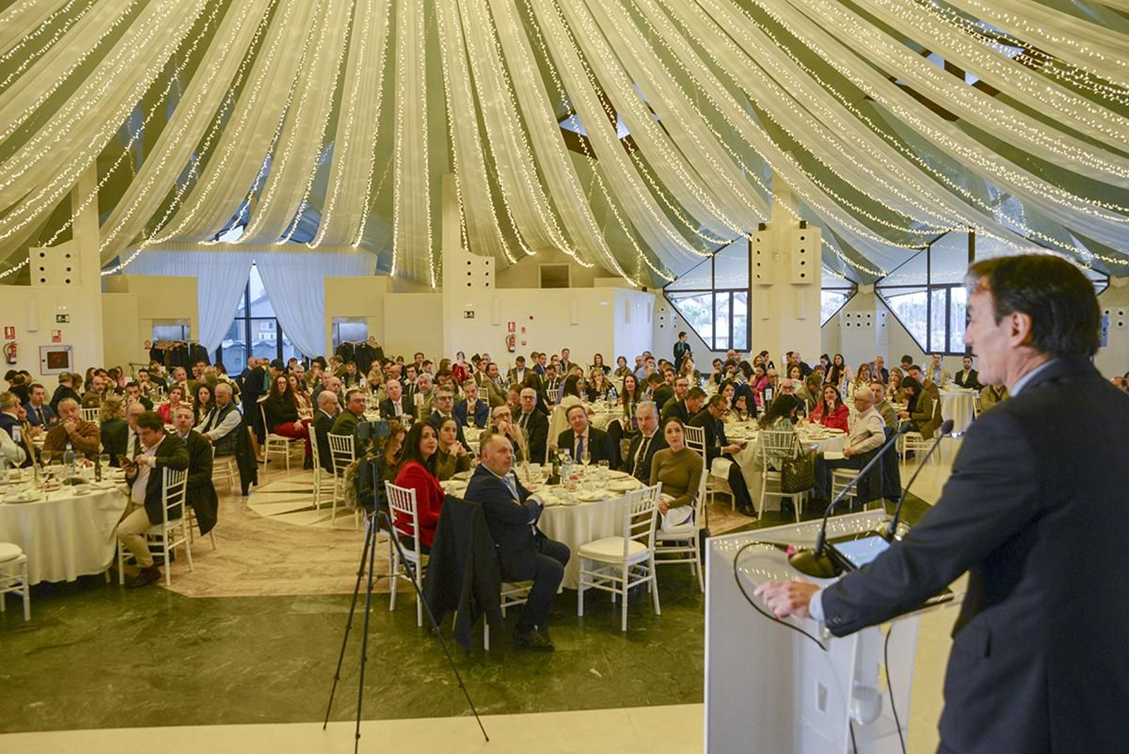 En imágenes: así ha sido el desayuno informativo de Jaén Hoy con el alcalde, Agustín González