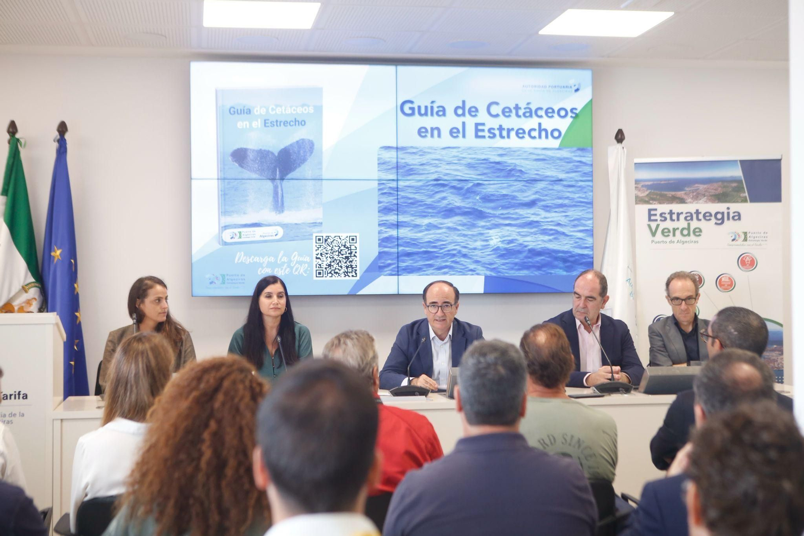 La presentación de la Guía de cetáceos en el Estrecho.