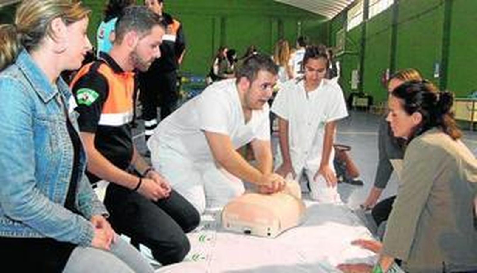 Distintos momentos de las Jornadas. En el centro -a la derecha y abajo-, entrega de la distinción a Carlos Lamorena.