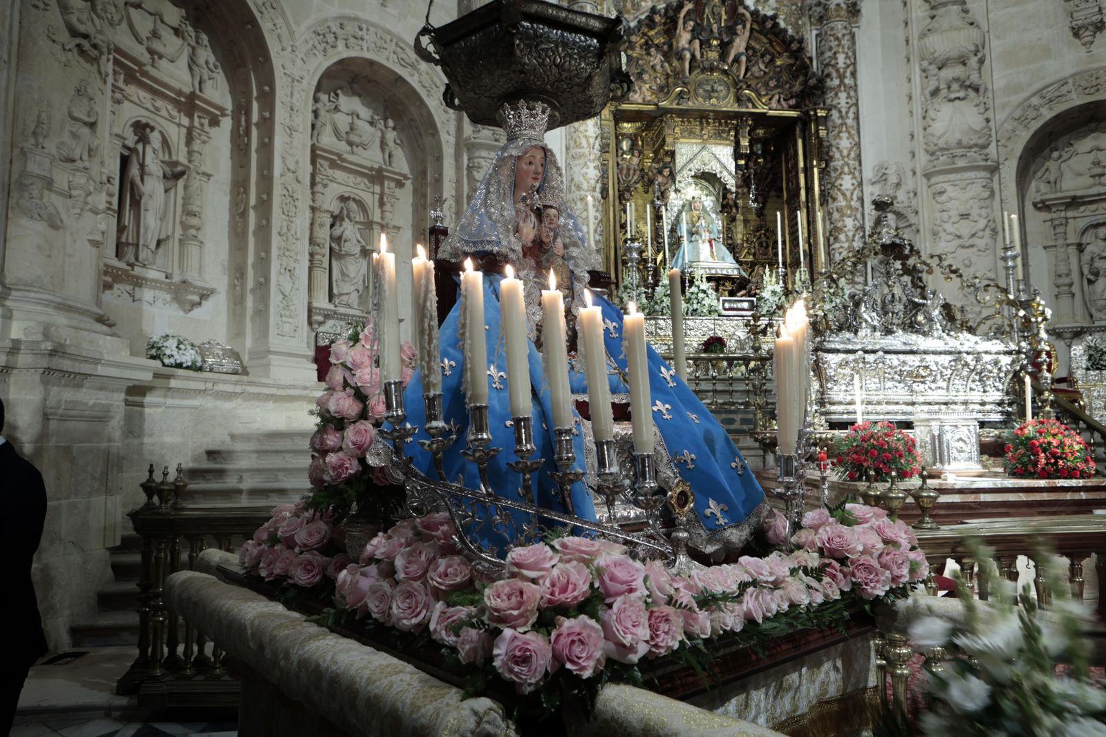 Las imágenes del traslado de la Virgen de Valme a la Catedral
