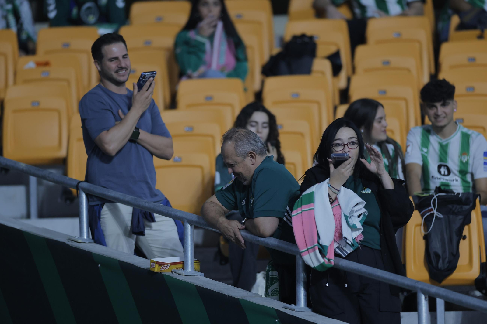 Búscate en las fotos del Betis - Mallorca