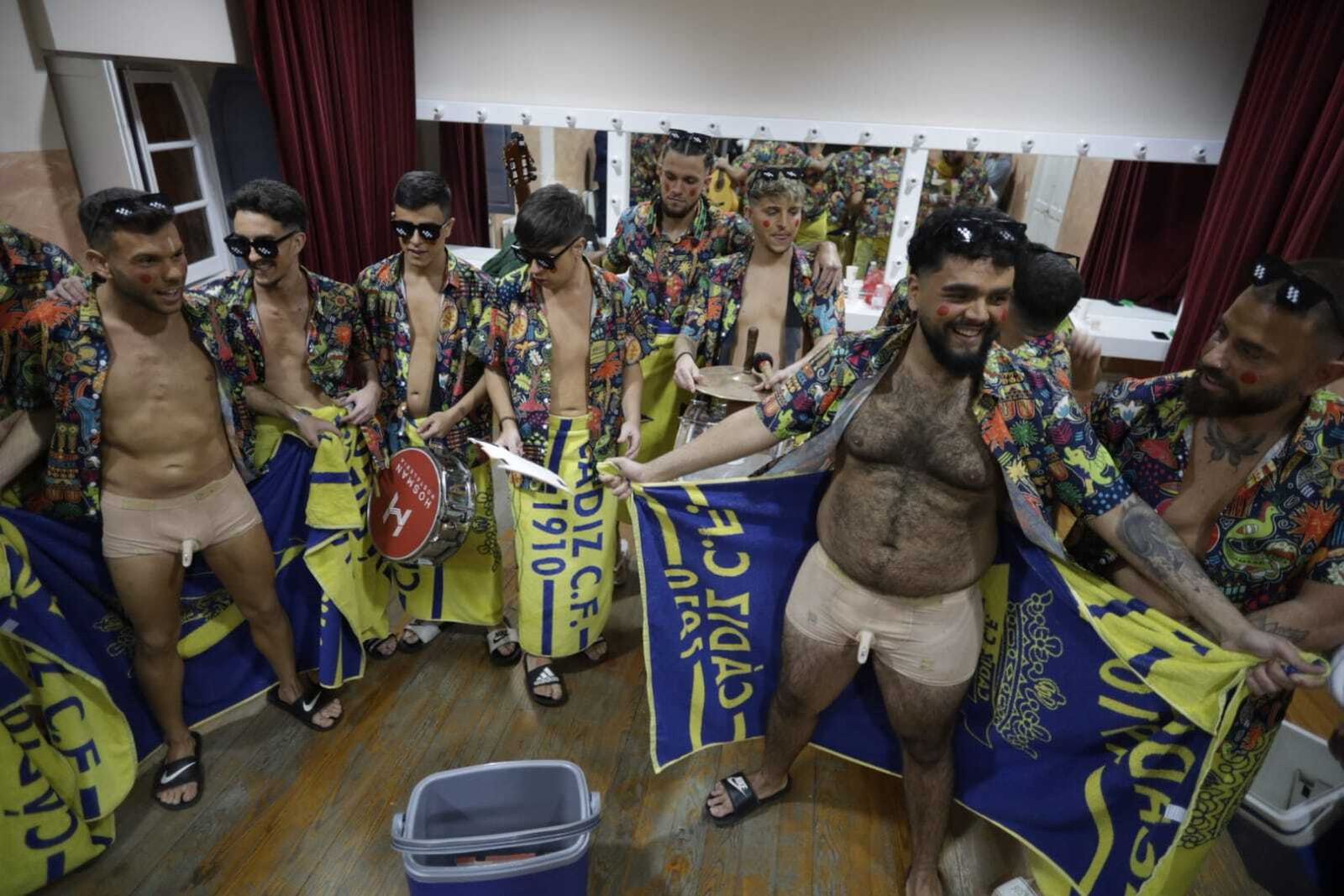 Chirigota 'Una insolación del carajo'