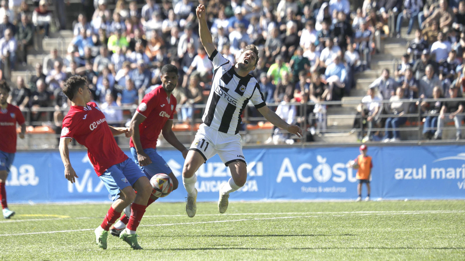 Las fotos del Estepona-Balona de Segunda RFEF (1-1)
