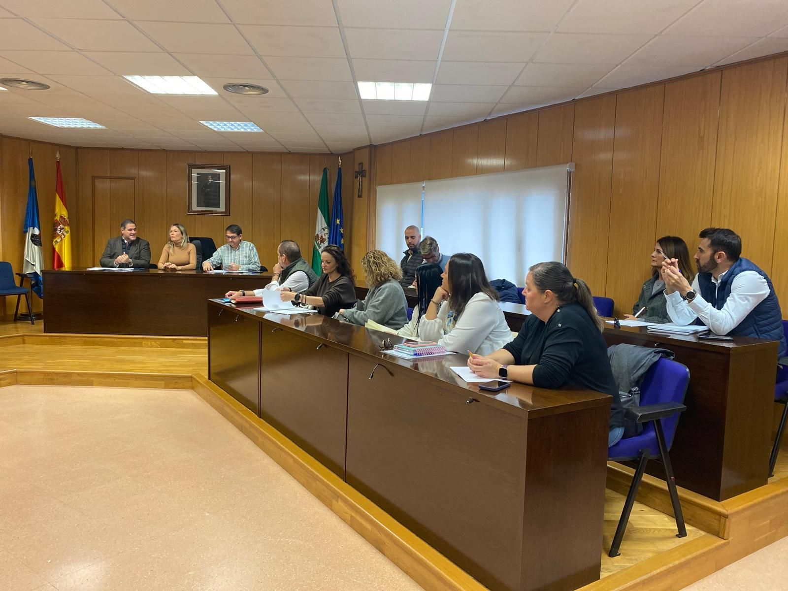 El delegado de Desarrollo Educativo y FP, Francisco Alonso Martínez, en su visita al Ayuntamiento de Roquetas.