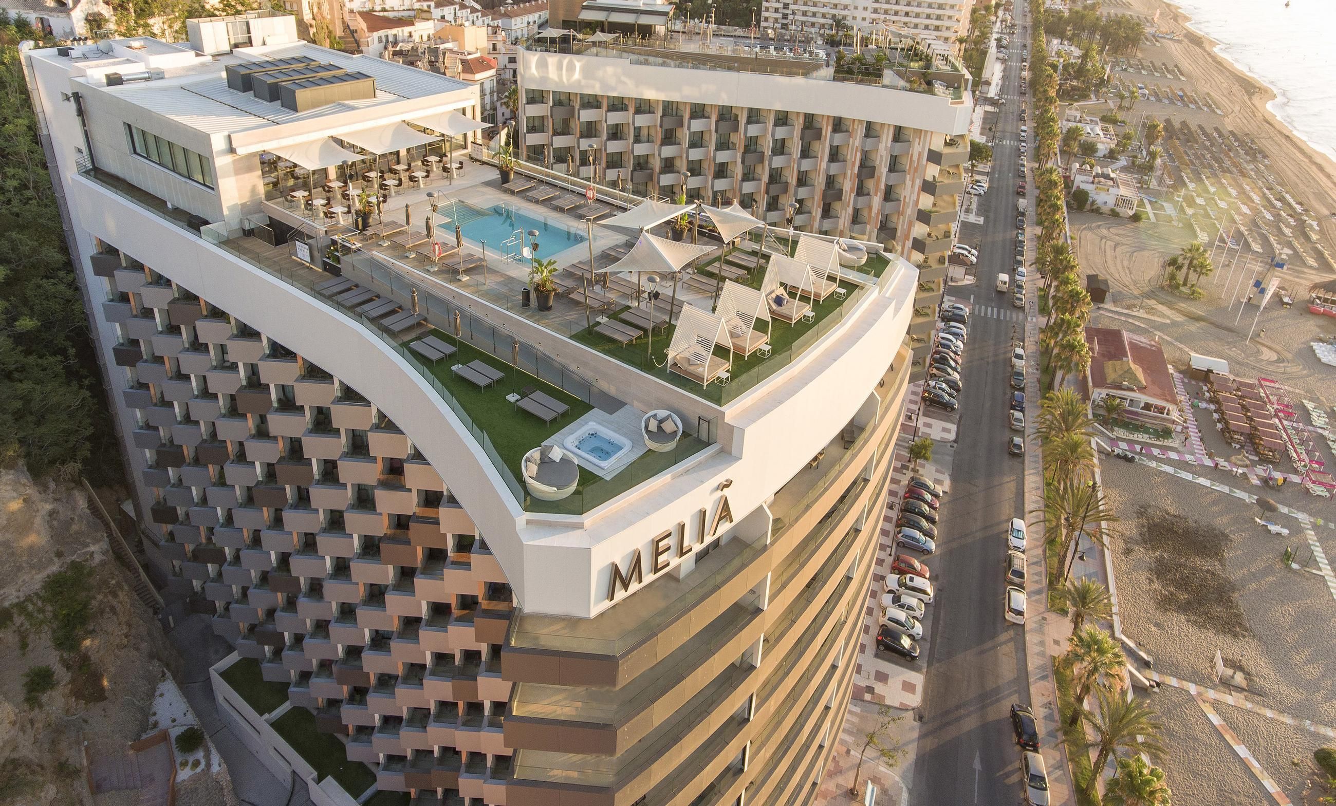 La Costa del Sol aumenta su ocupación hotelera de agosto al 92 % y prevé un 87 % este mes