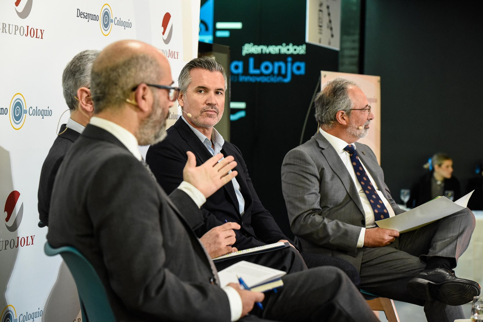 Imágenes del Desayuno Coloquio "Enomía azul, claves para el desarrollo sostenible" organizado por el Grupo Joly