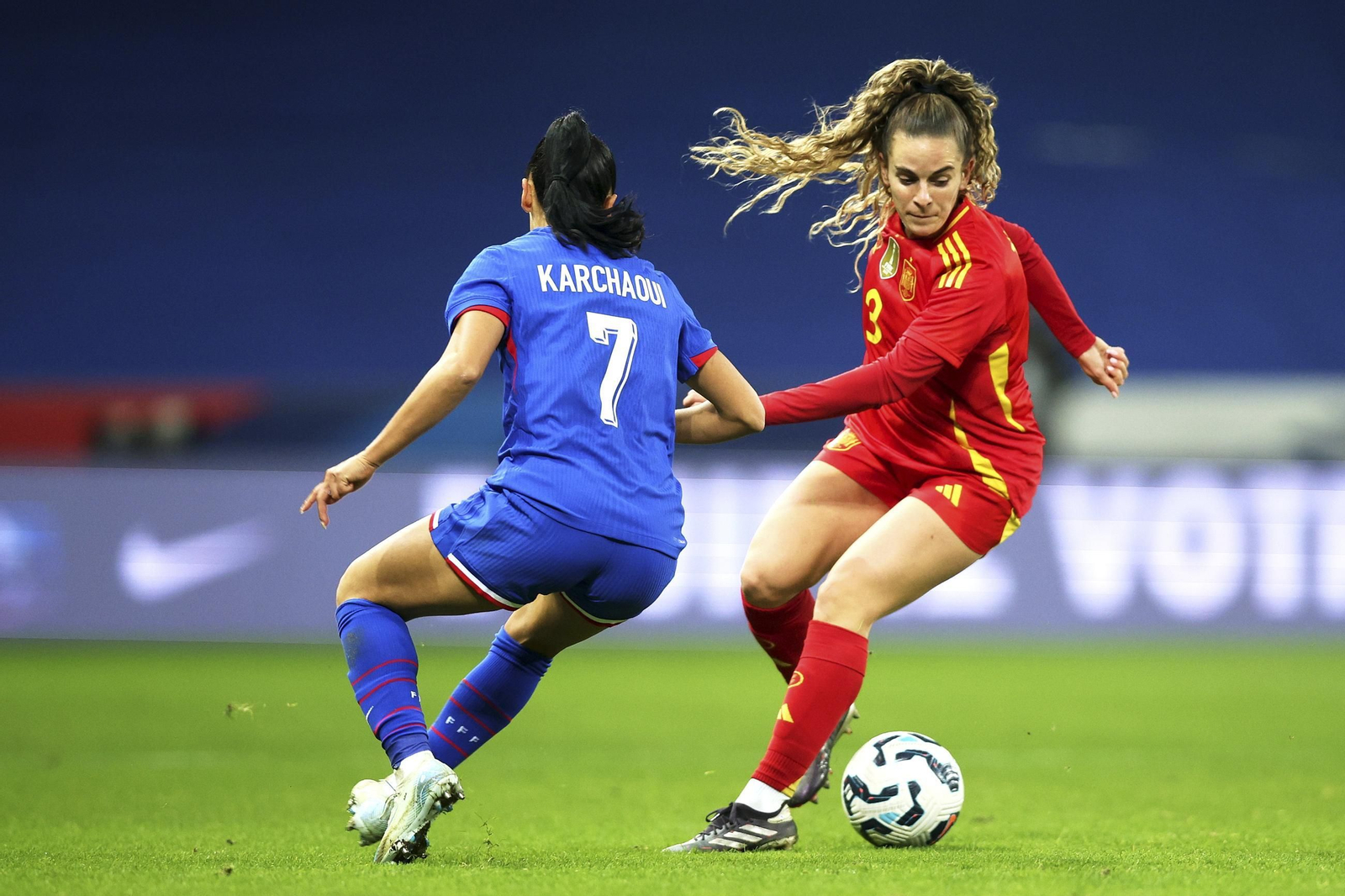 Las fotos de la exhibición de España femenina en Francia