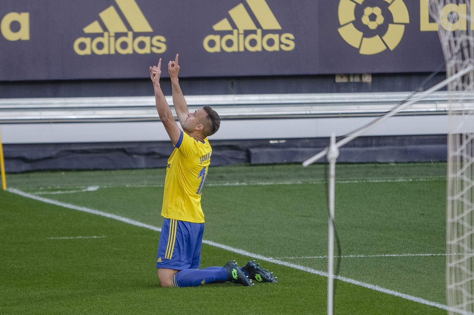 Cala dedicó a su abuelo fallecido el gol que marcó ante el Valencia.