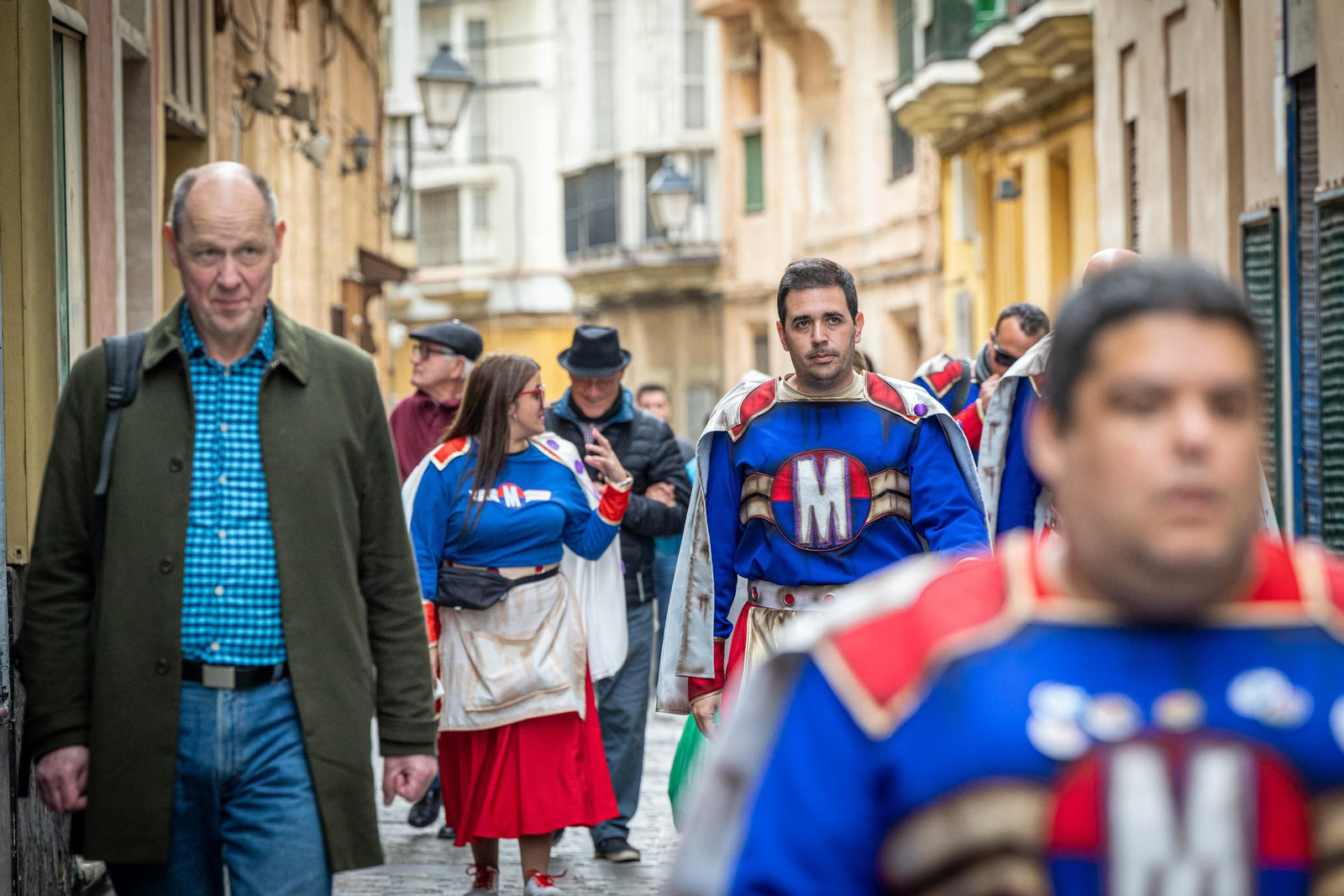 Imágenes del lunes de coros e ilegales del Carnaval de Cádiz 2023