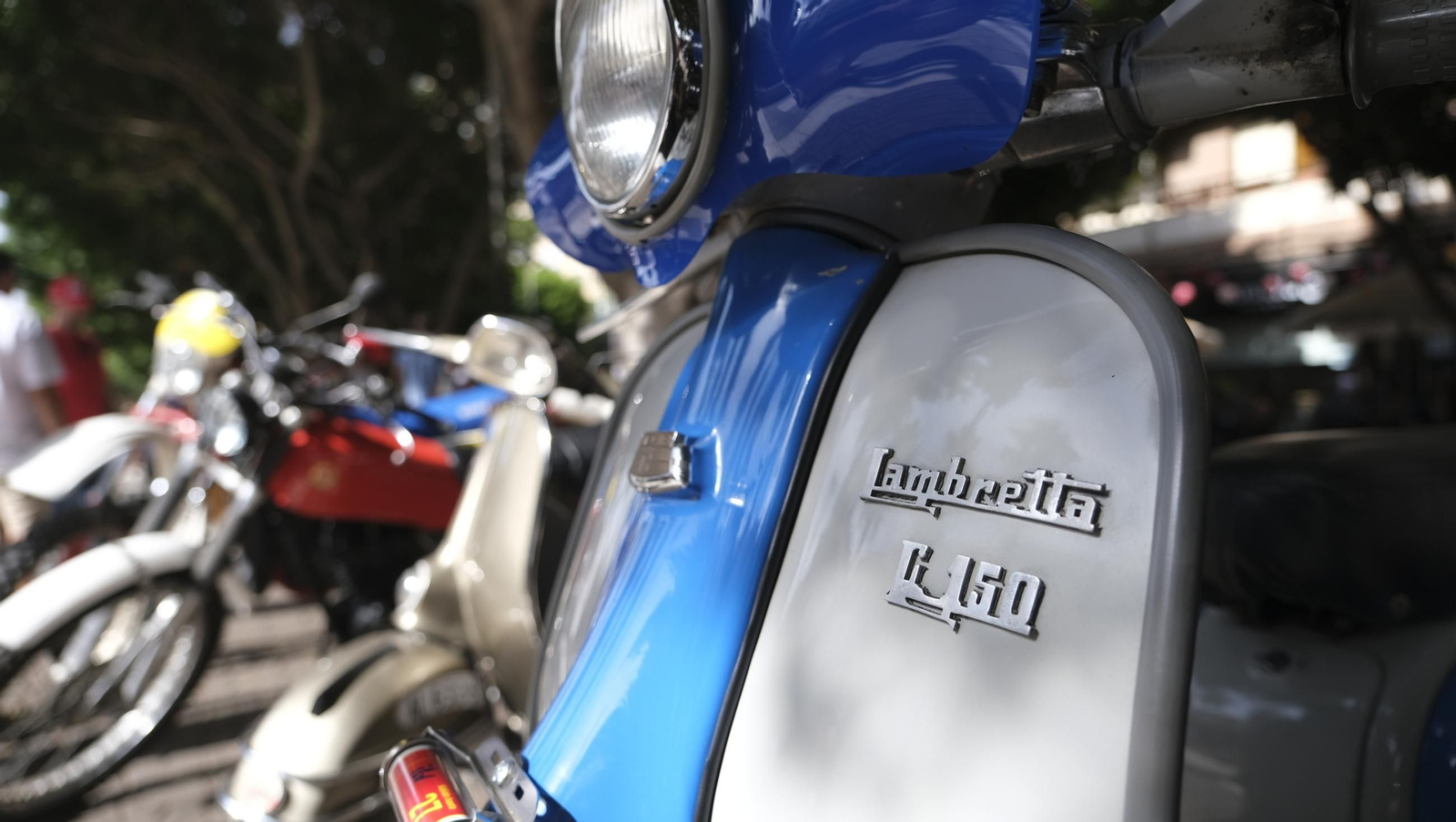 Exposición de motos antiguas y Ducatis en la Feria de Almería 2025, en imágenes