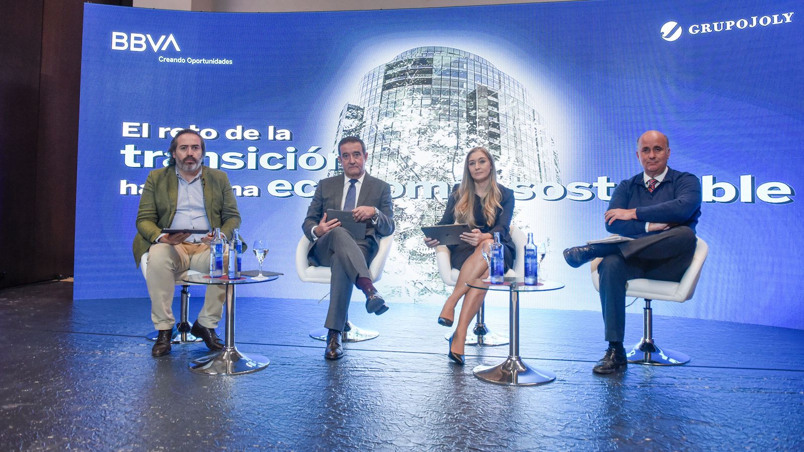 El tejido empresarial y BBVA se unen para un futuro sostenible.