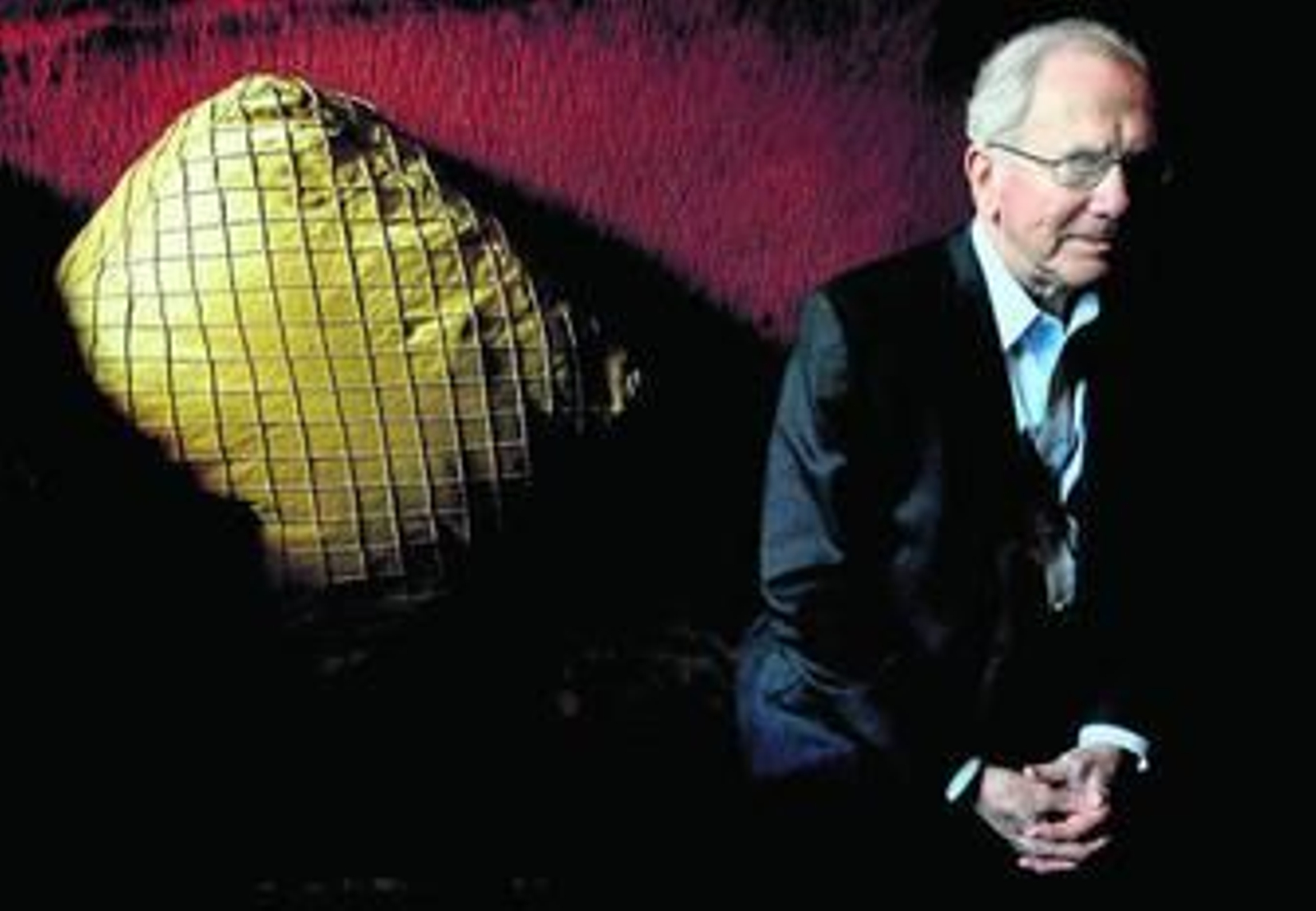 El norteamericano Noah Gordon, cuya novela 'El médico' se llevará a la gran pantalla el próximo año.