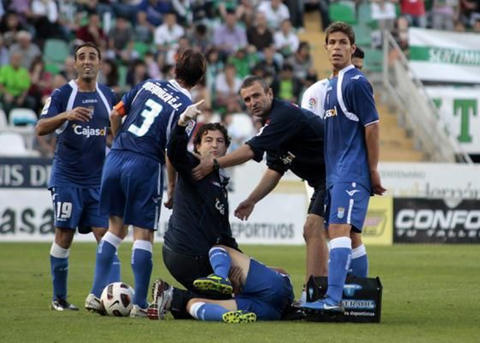 El Xerez cae goleado en Elche y no jugará la promoción (4-1). / LOF