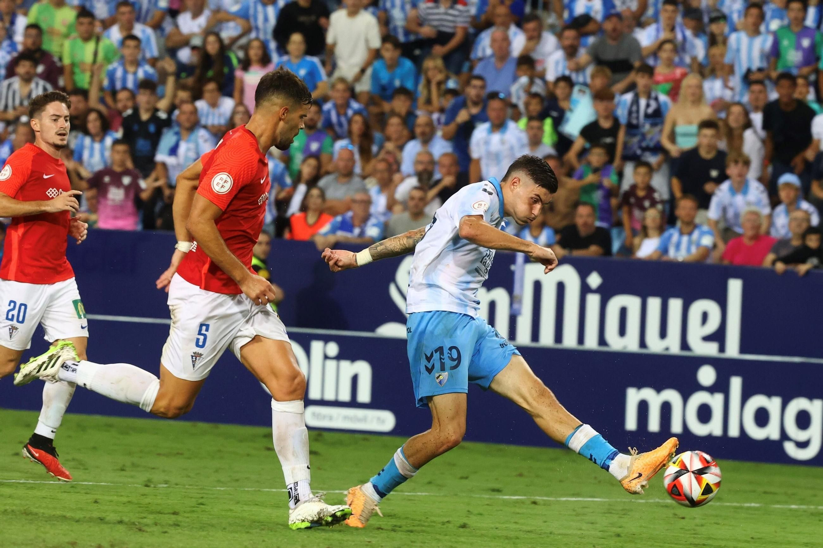 Roberto, su paso por el Málaga CF en fotos