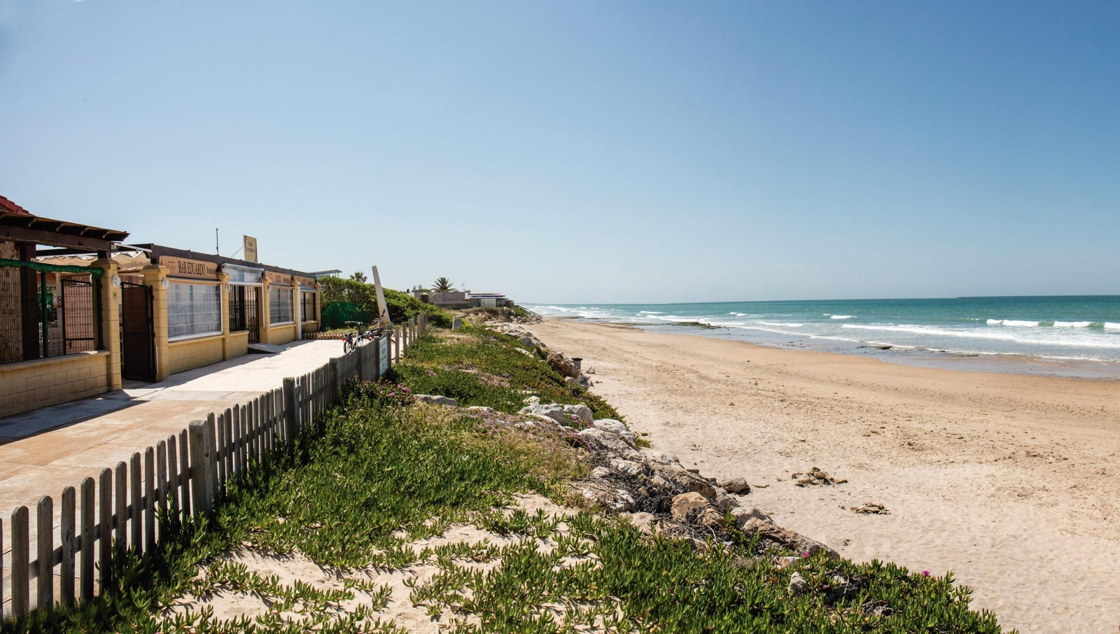 Playa Las Tres Piedras, en Chipiona