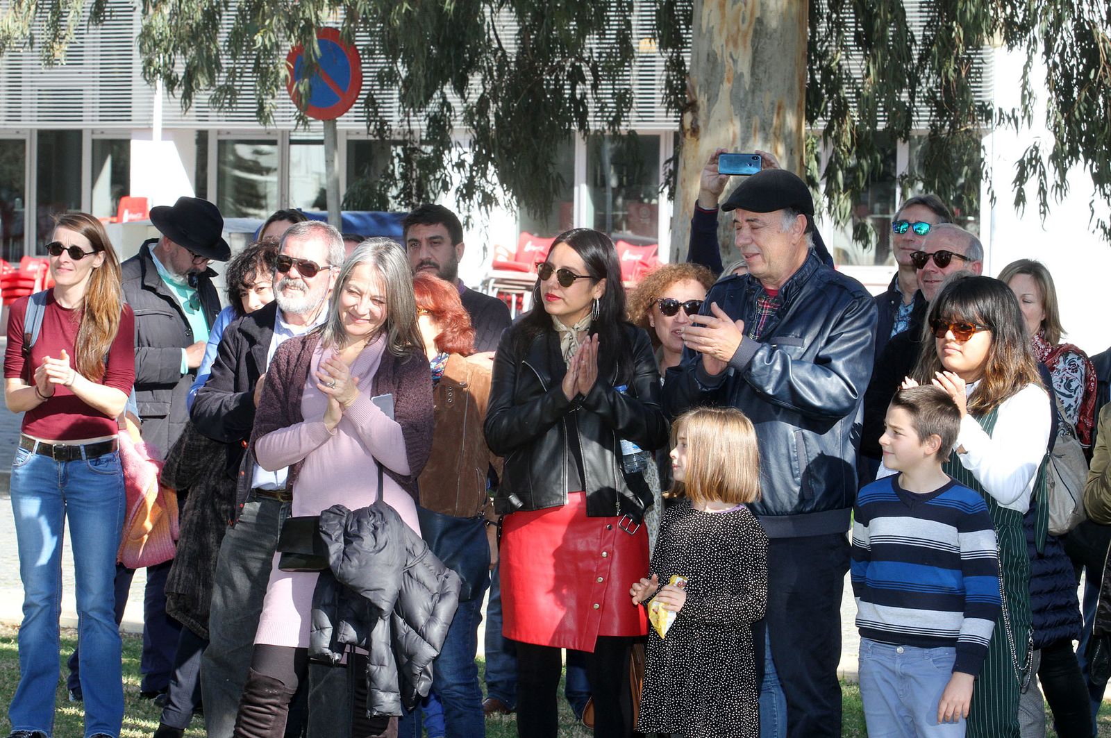 Inauguración de la escultura del artista onubense Víctor Pulido 'Imago', en imágenes