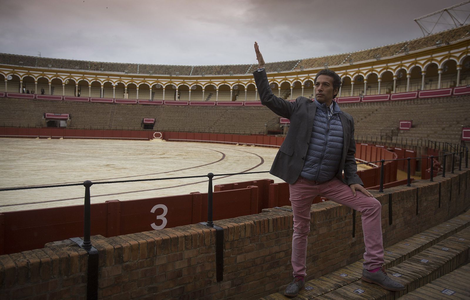 Israel Galván, ayer en la Plaza de la Maestranza.