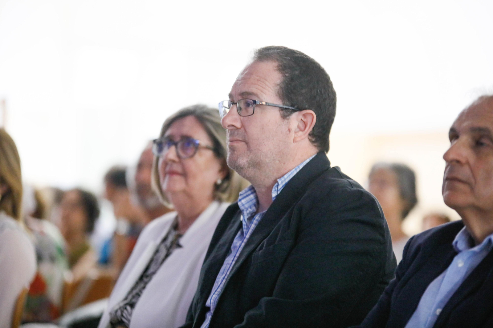 Imágenes de la entrega de los Escudos de Oro del IEA y la celebración de su Plenario