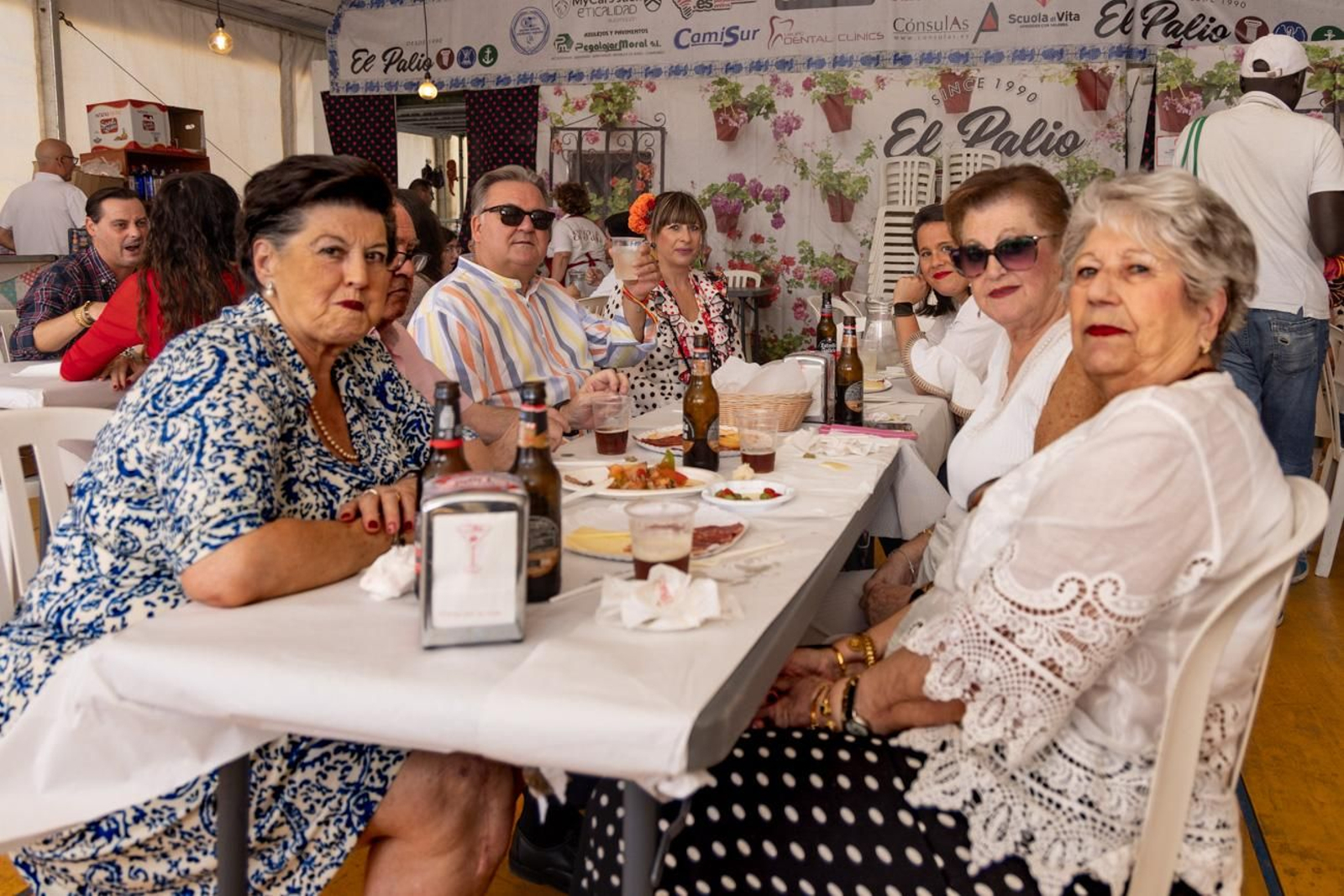 Las casetas de la Feria se llenan de comidas