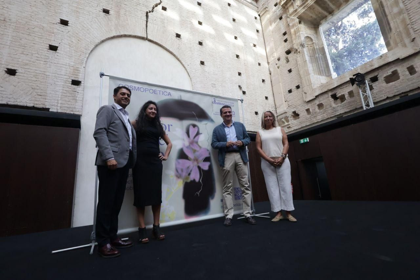 Leopoldo Izquierdo, Azahara Palomeque, José María Bellido e Isabel Albás, en la presentación de Cosmopoética.