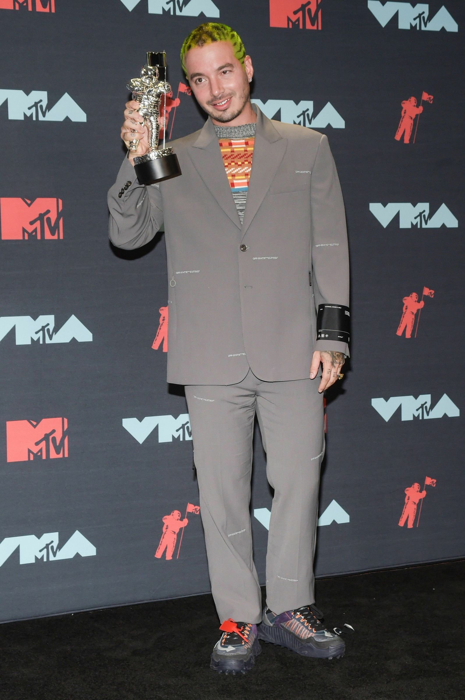 Derroche de color y looks imposibles en la alfombra roja de los MTV Video Music Awards