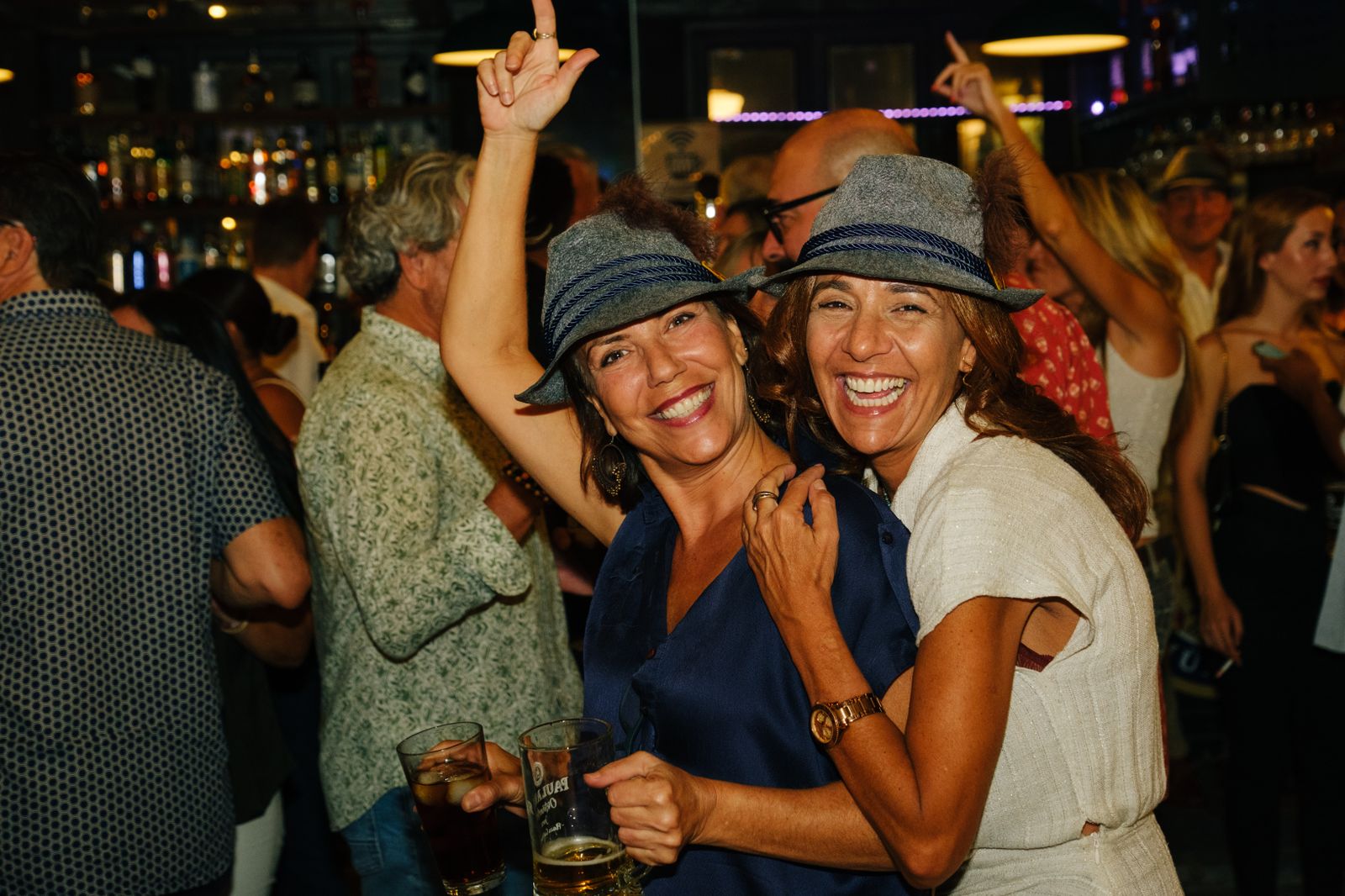 Búscate en el OktoberFest de Plaza Canterbury del viernes día 29 de septiembre